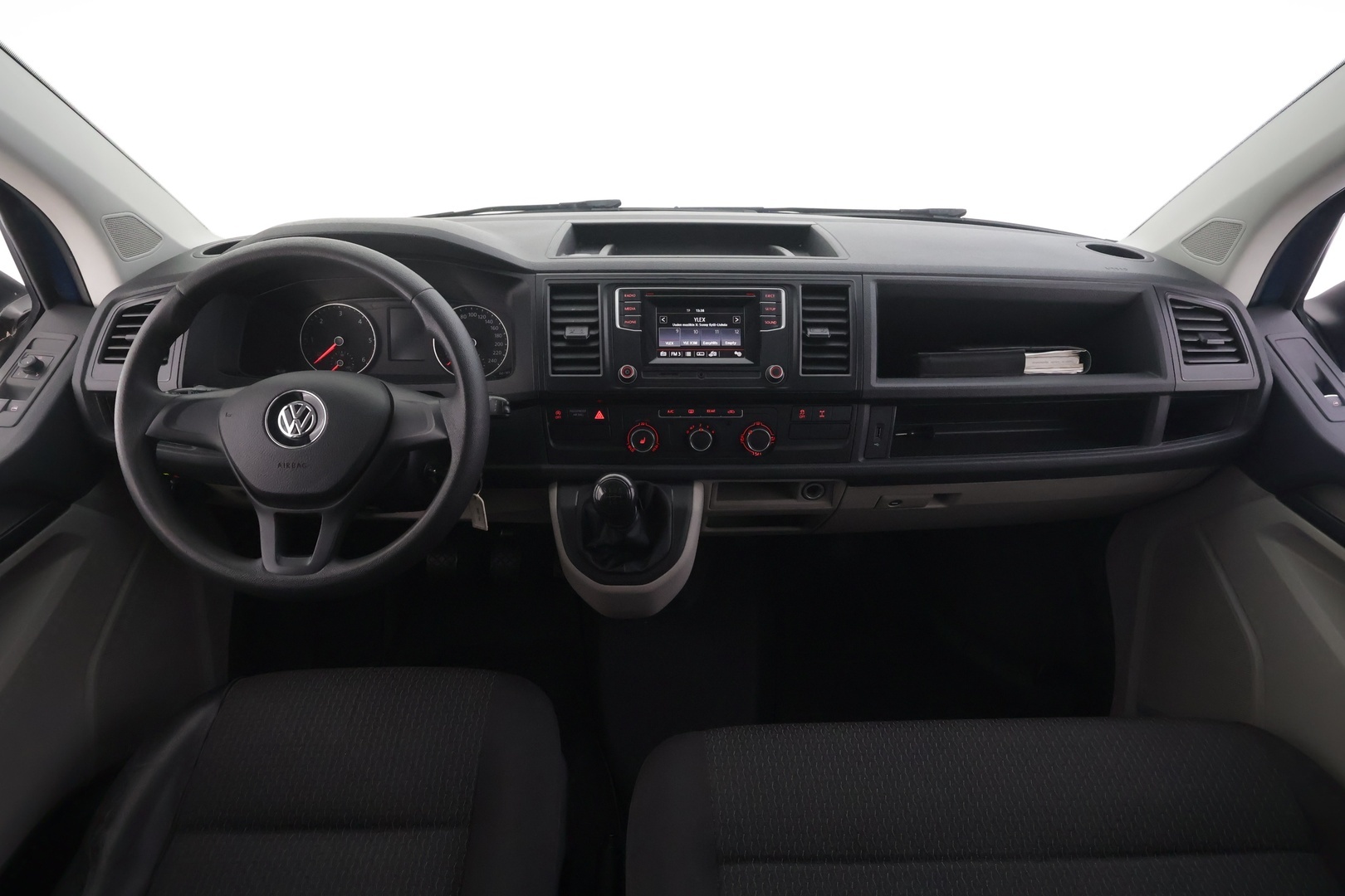 VOLKSWAGEN Caravelle 2016