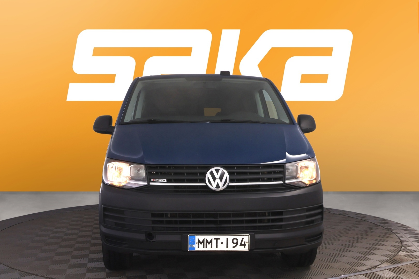 VOLKSWAGEN Caravelle 2016