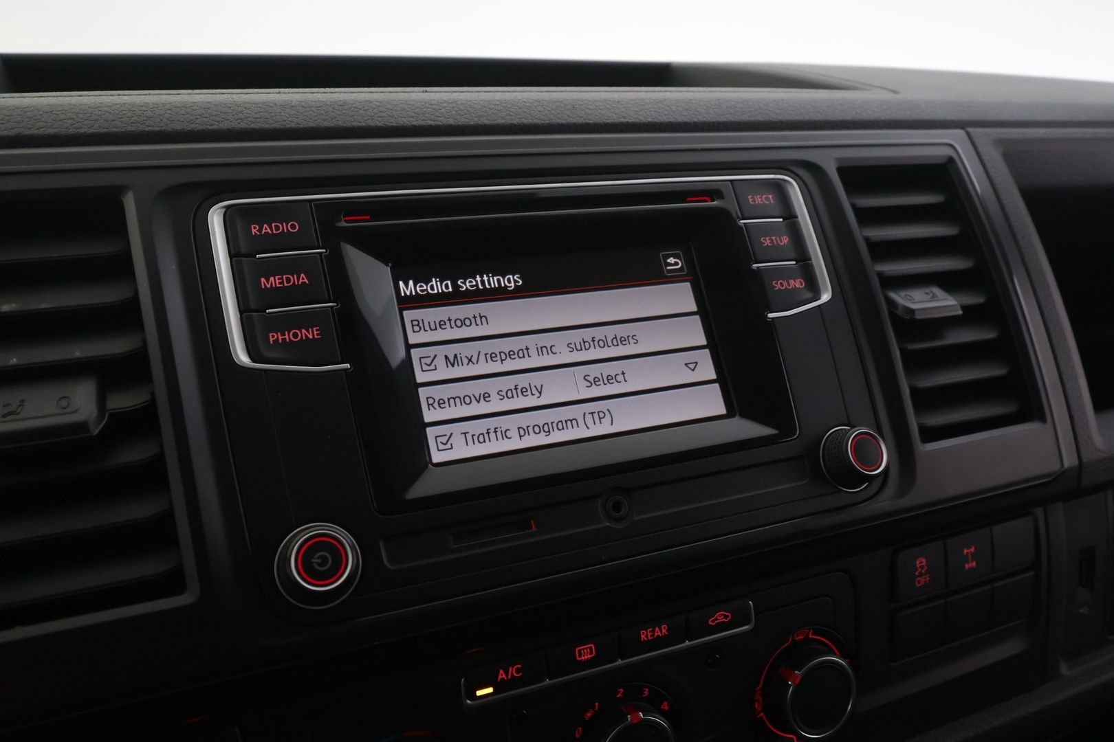 VOLKSWAGEN Caravelle 2016