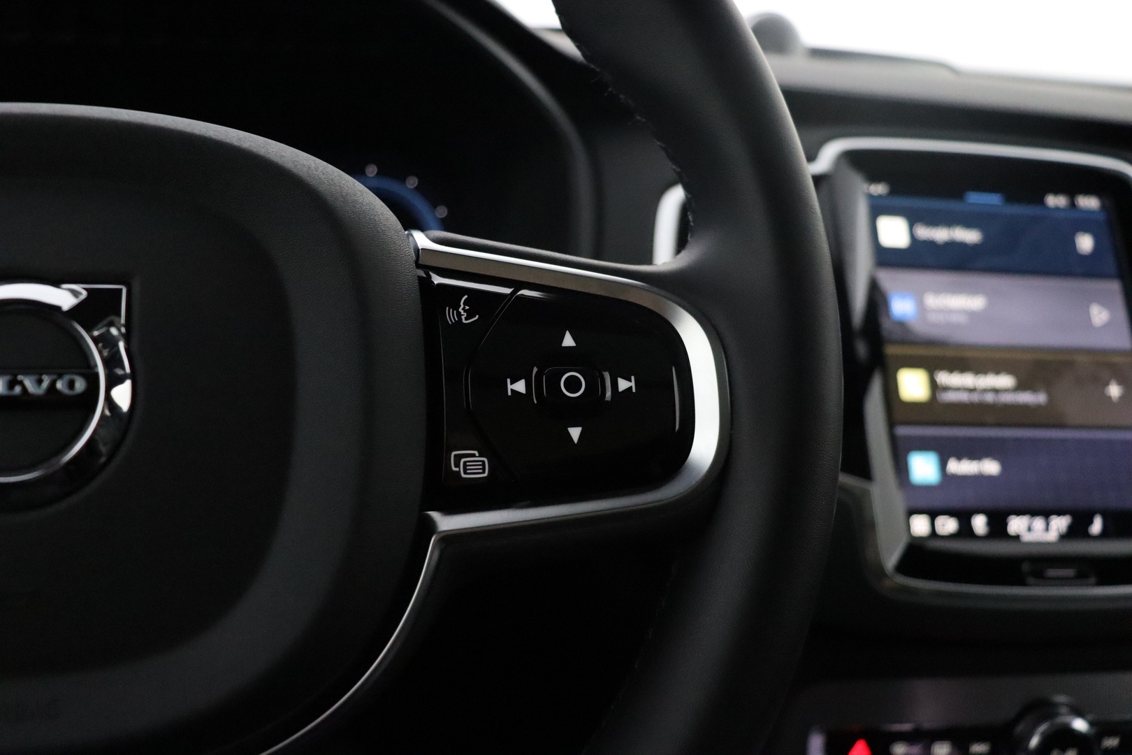 VOLVO XC90 2024