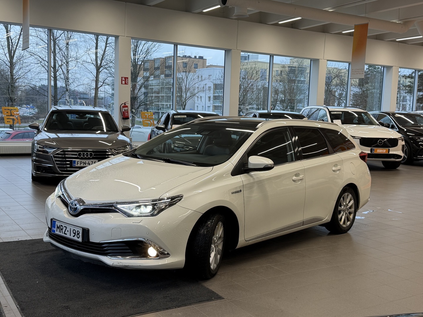 TOYOTA Auris 2016