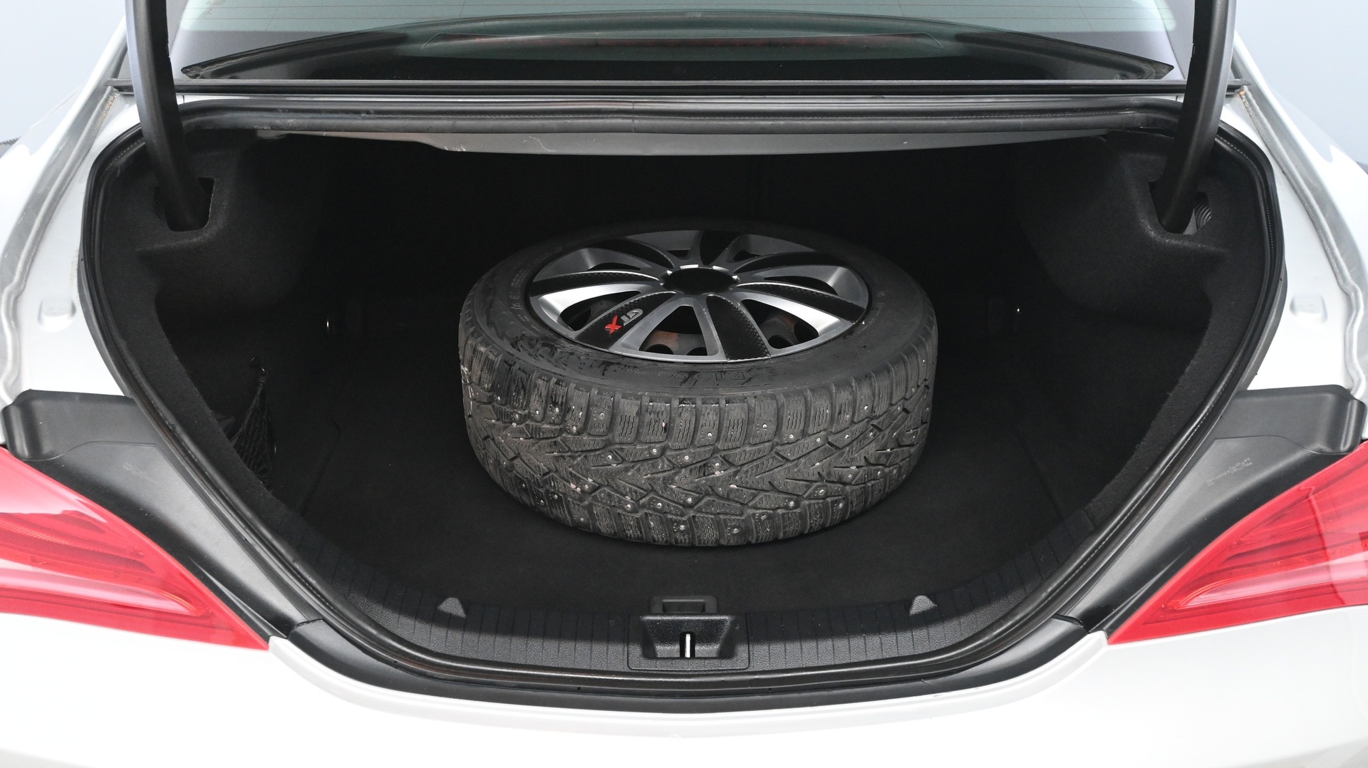 MERCEDES-BENZ CLA 2013