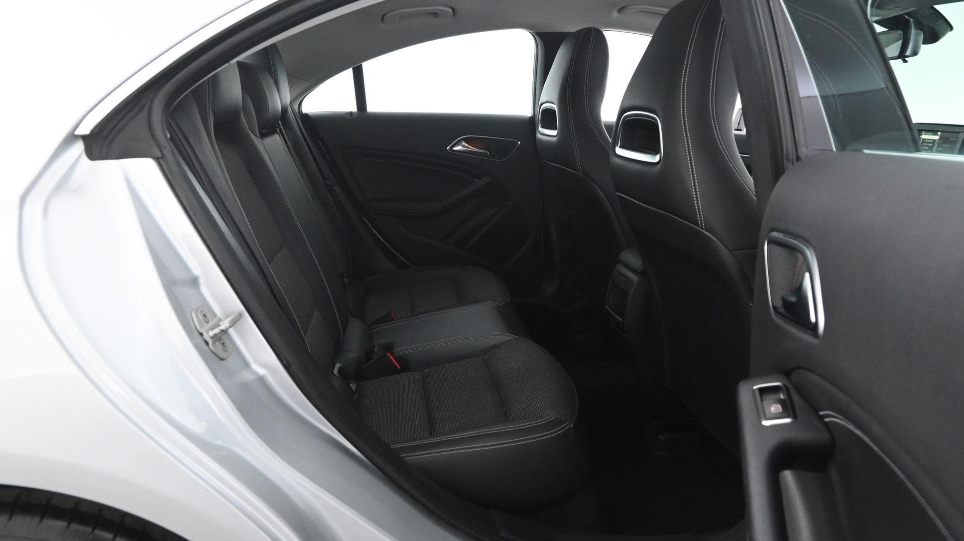 MERCEDES-BENZ CLA 2013