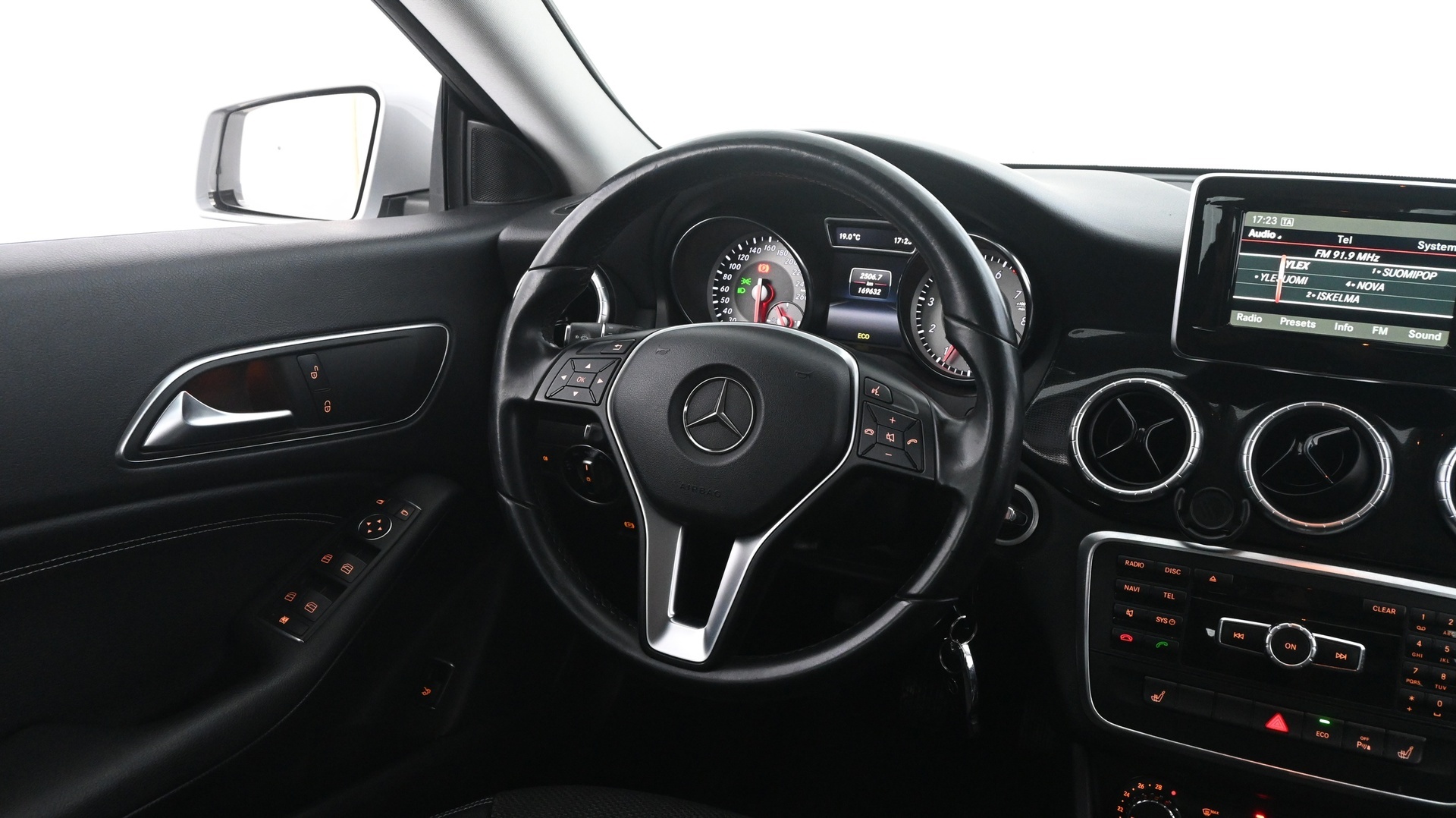 MERCEDES-BENZ CLA 2013