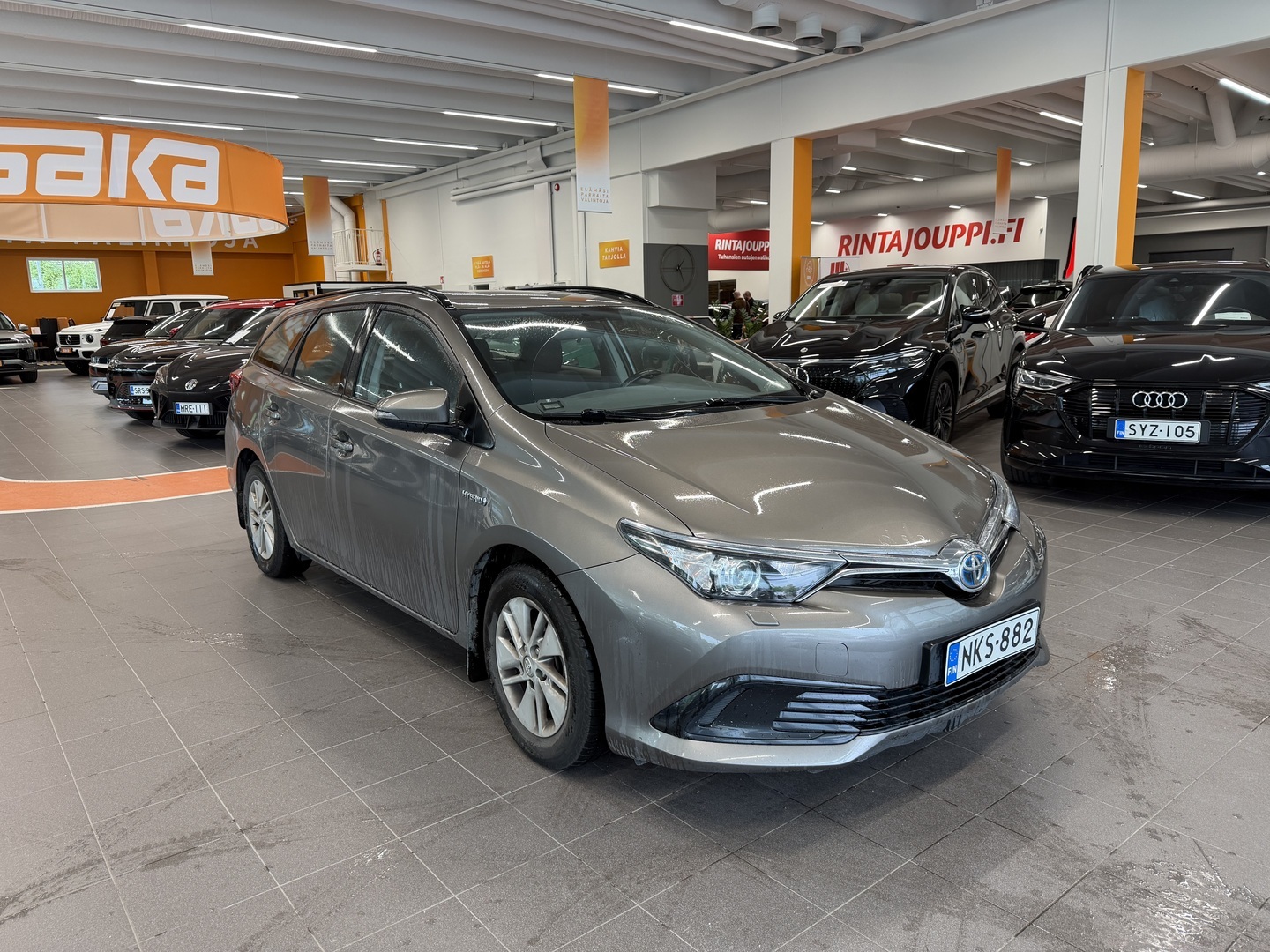 TOYOTA Auris 2017