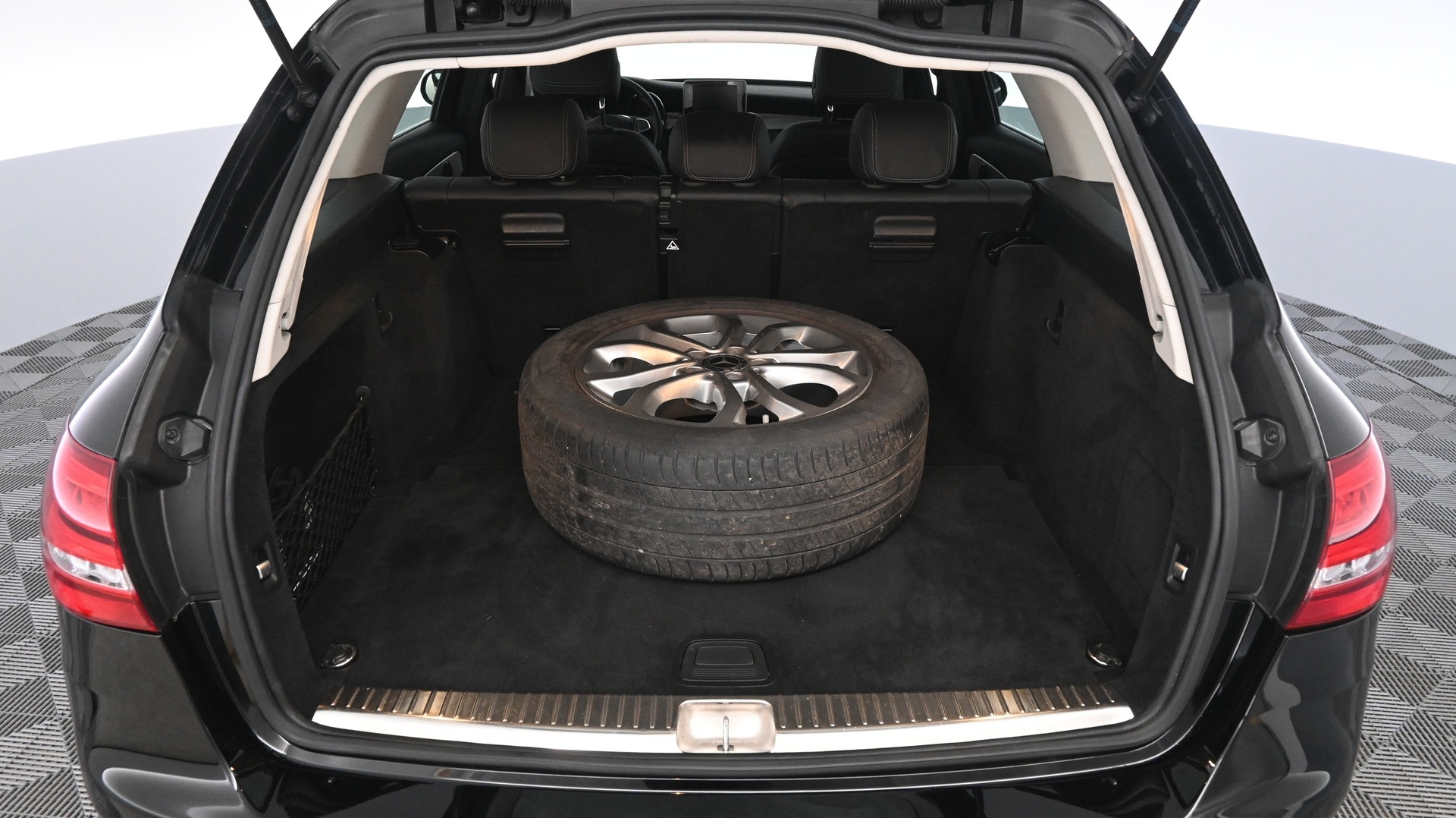 MERCEDES-BENZ C 2018