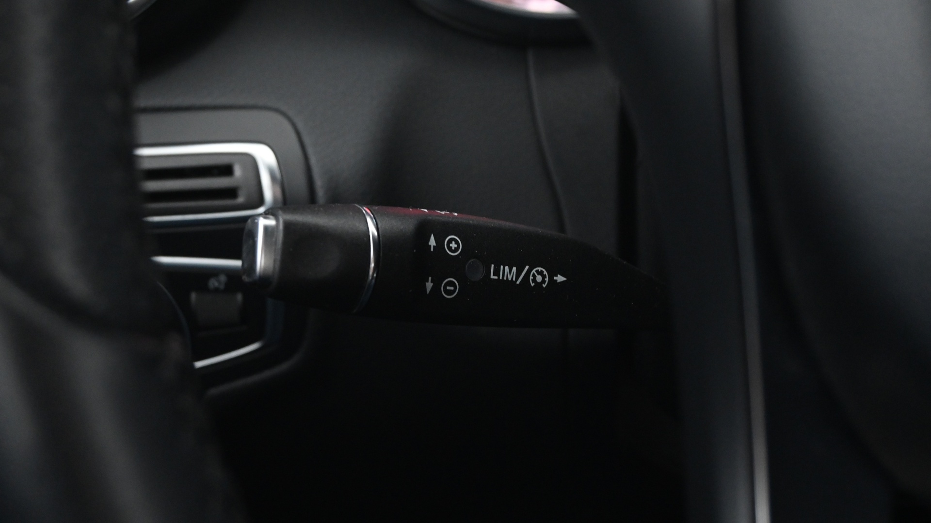 MERCEDES-BENZ C 2018