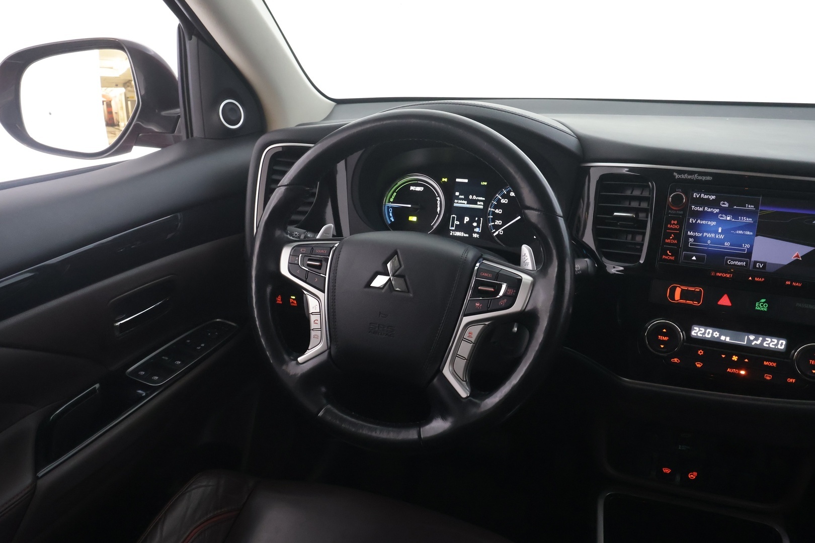 MITSUBISHI Outlander PHEV 2016