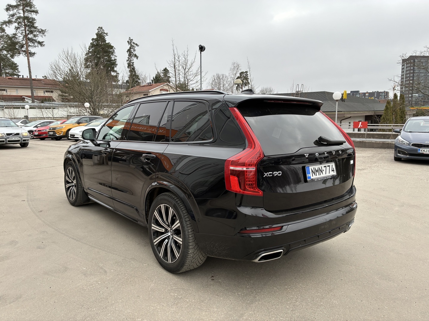 VOLVO XC90 2021