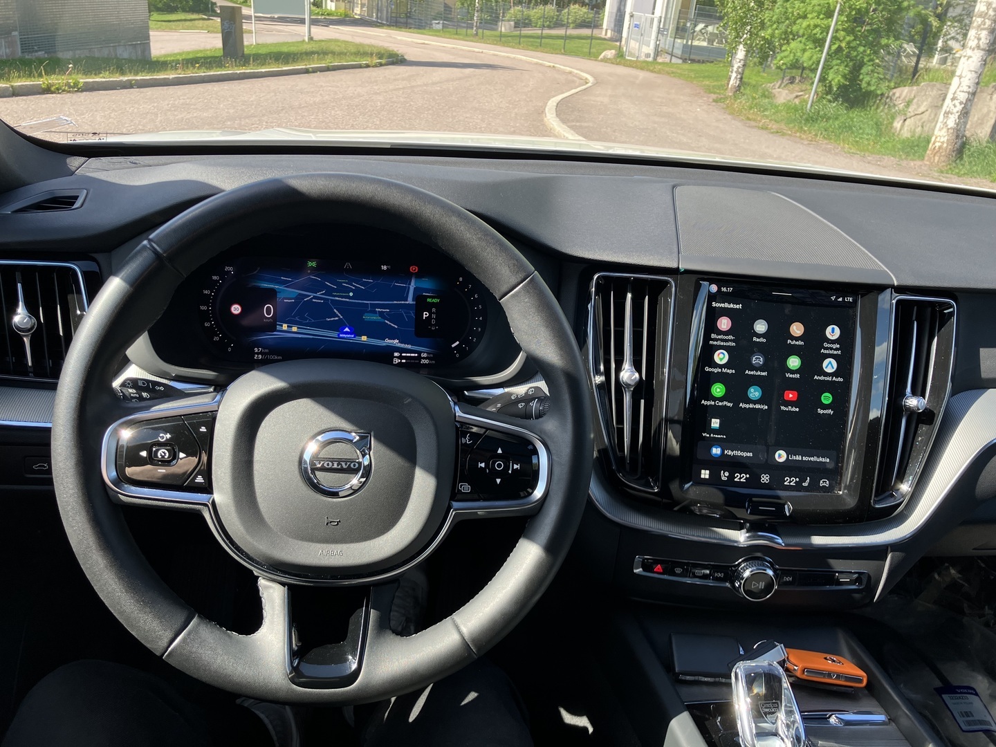 VOLVO XC60 2024