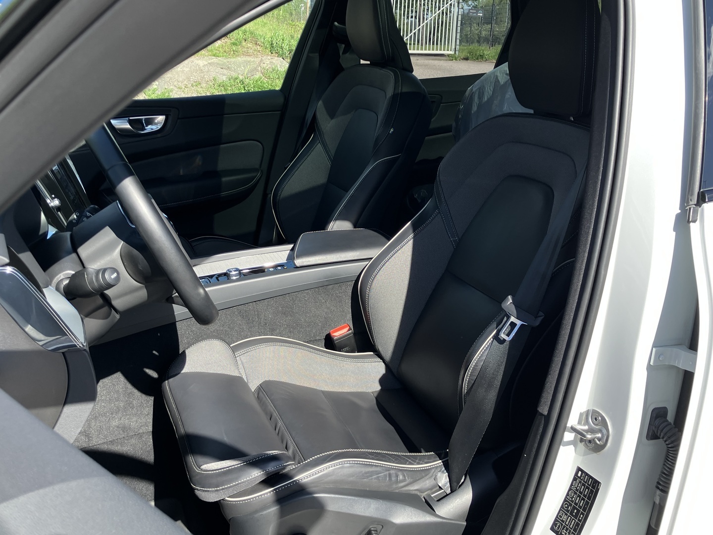 VOLVO XC60 2024