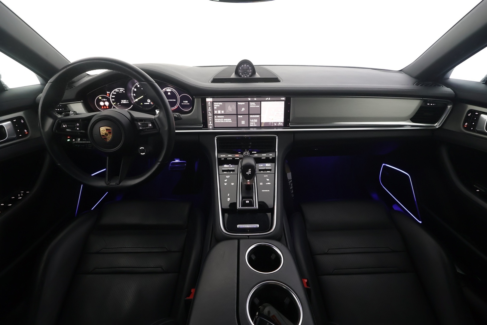 PORSCHE Panamera 2021