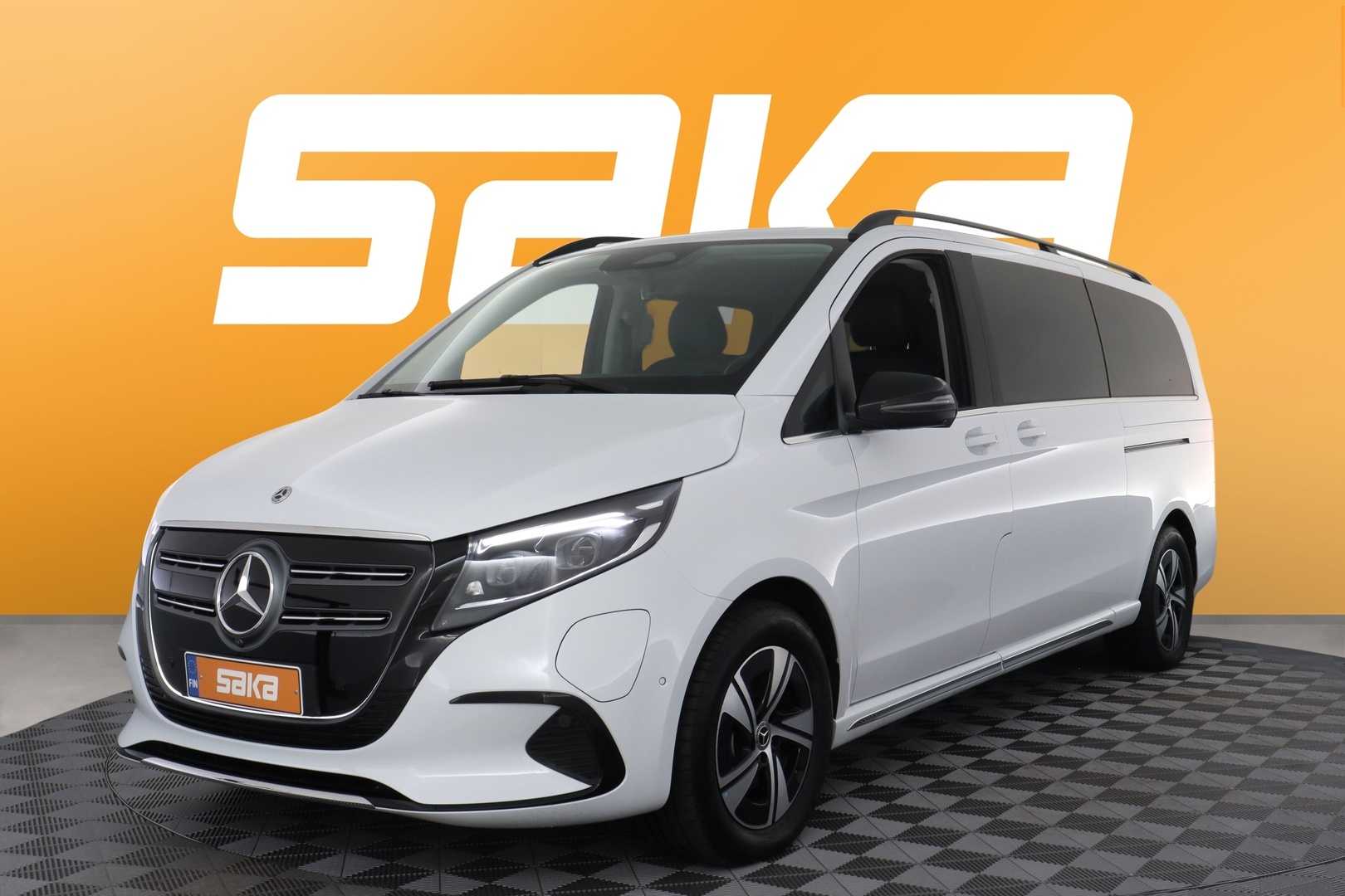 MERCEDES-BENZ EQV 2026