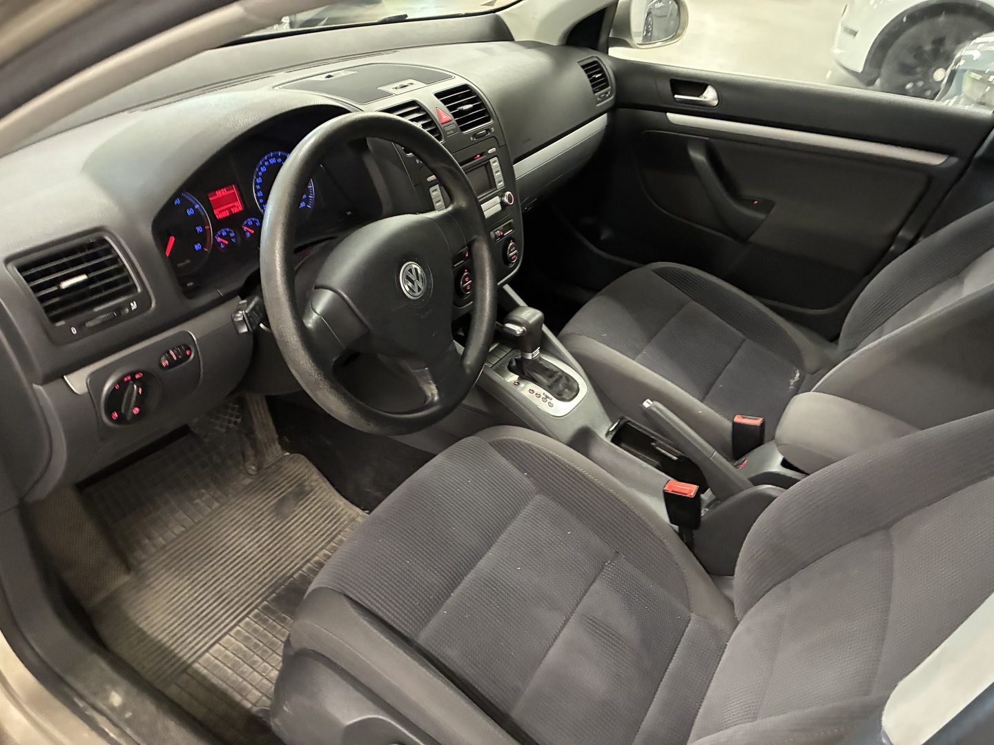 VOLKSWAGEN Jetta 2007