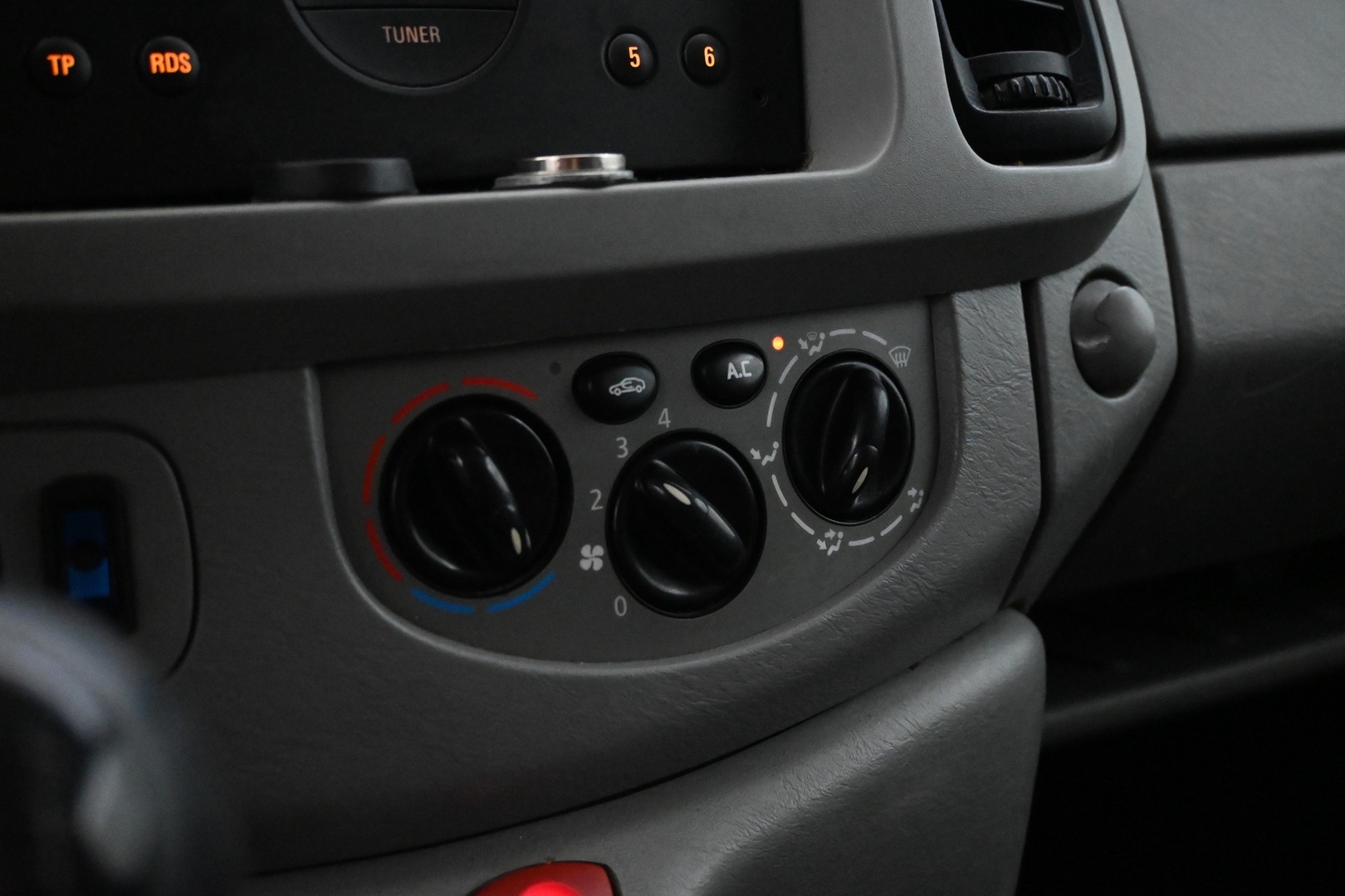 OPEL Vivaro 2005