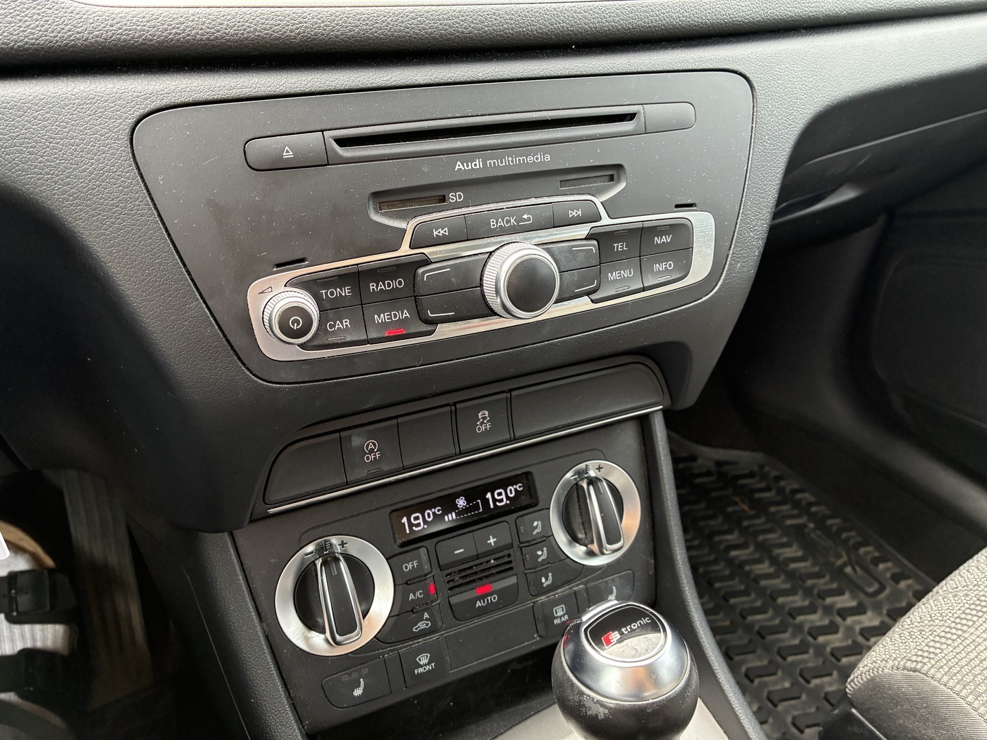 AUDI Q3 2014
