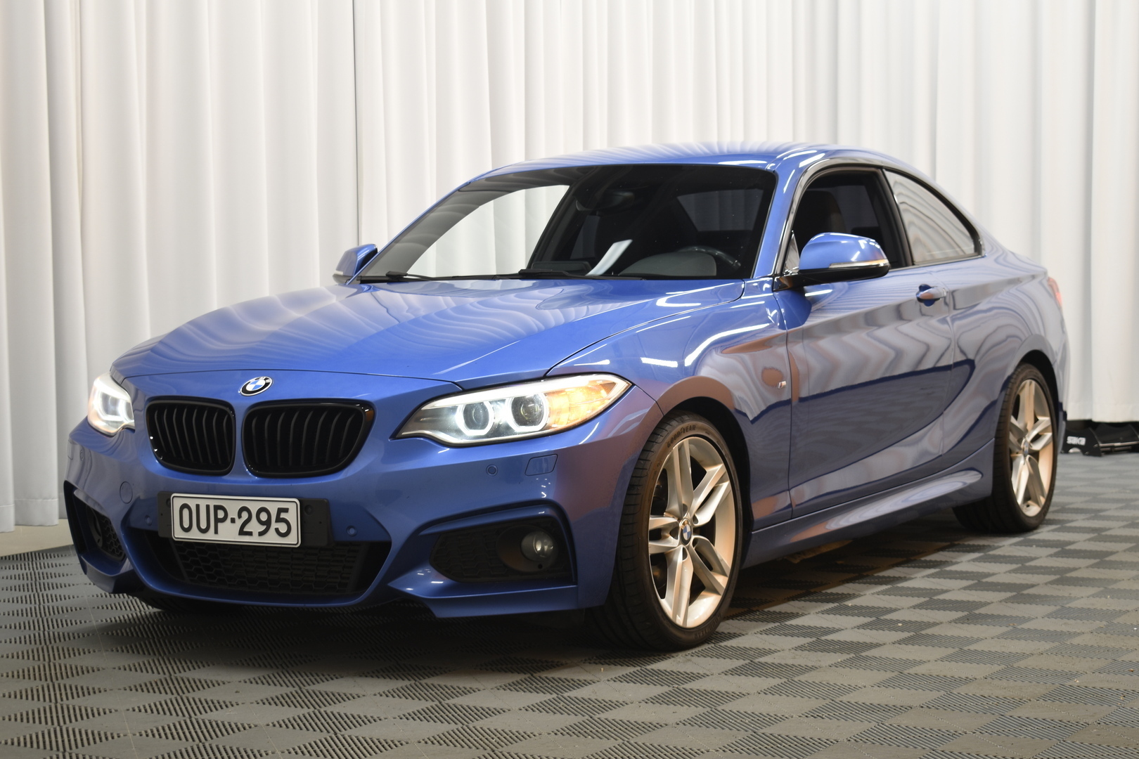 BMW 220 2014