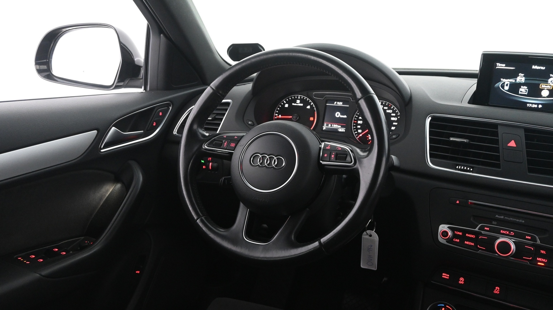 AUDI Q3 2016