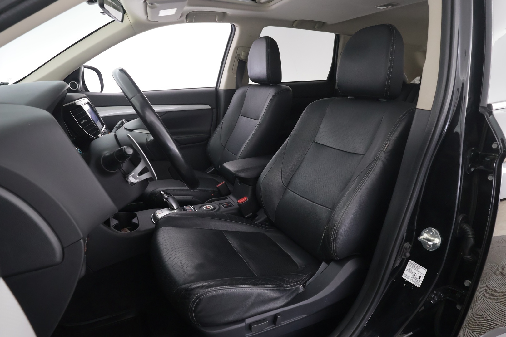 MITSUBISHI OUTLANDER PHEV 2014