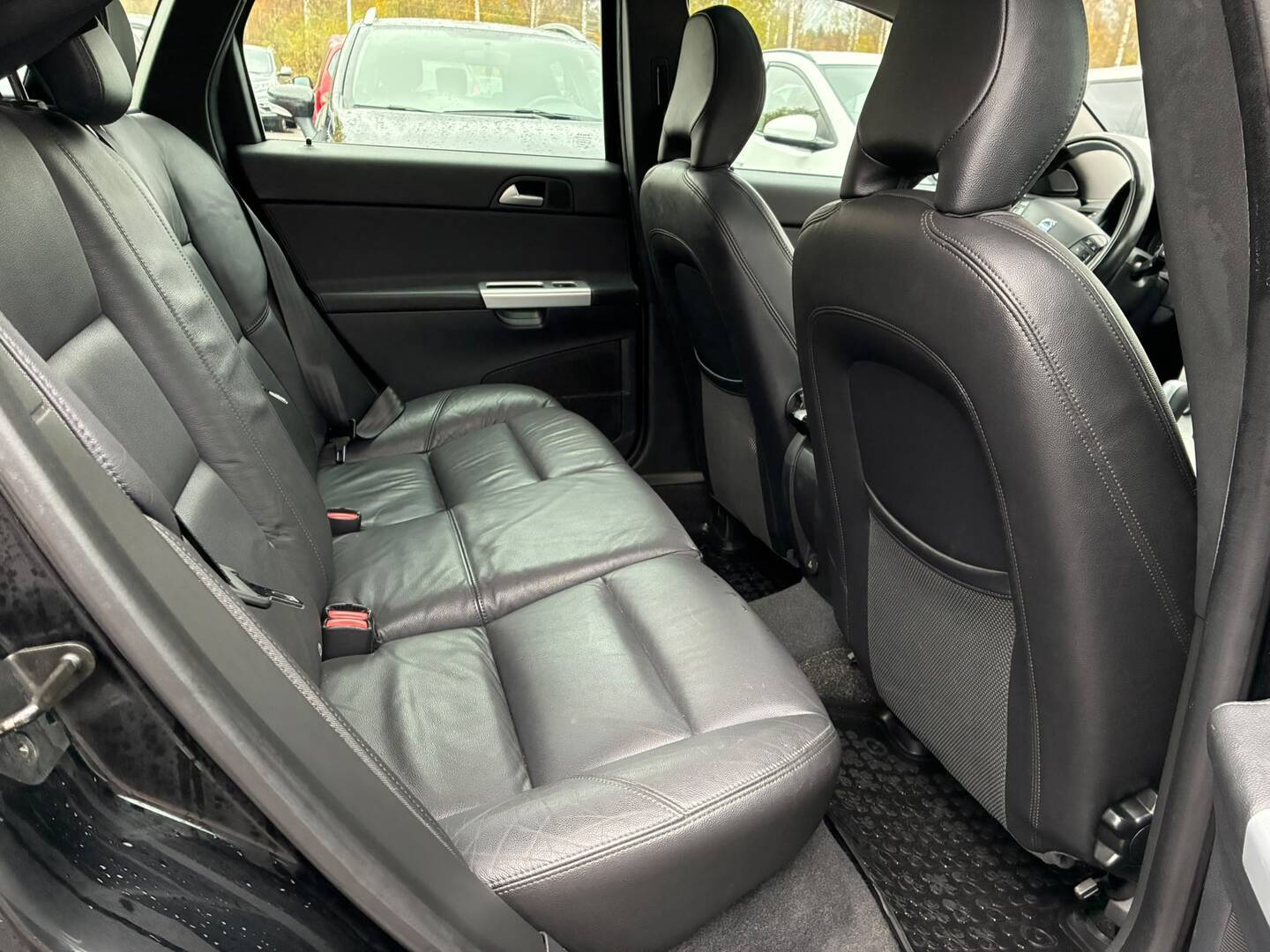 VOLVO V50 2012