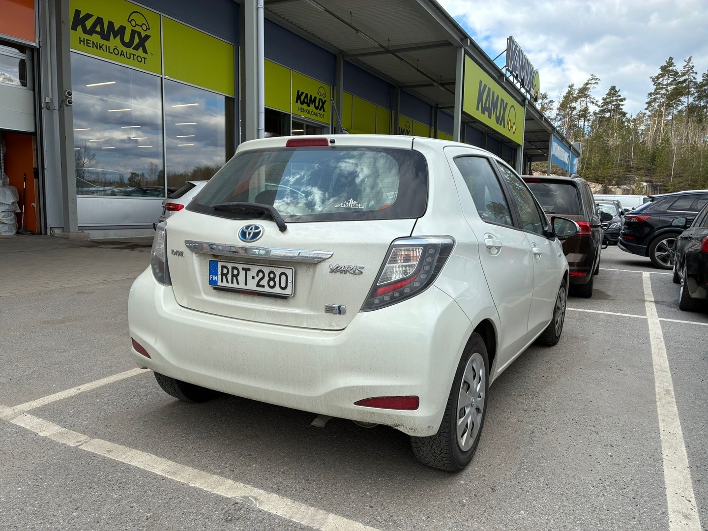 TOYOTA Yaris 2014