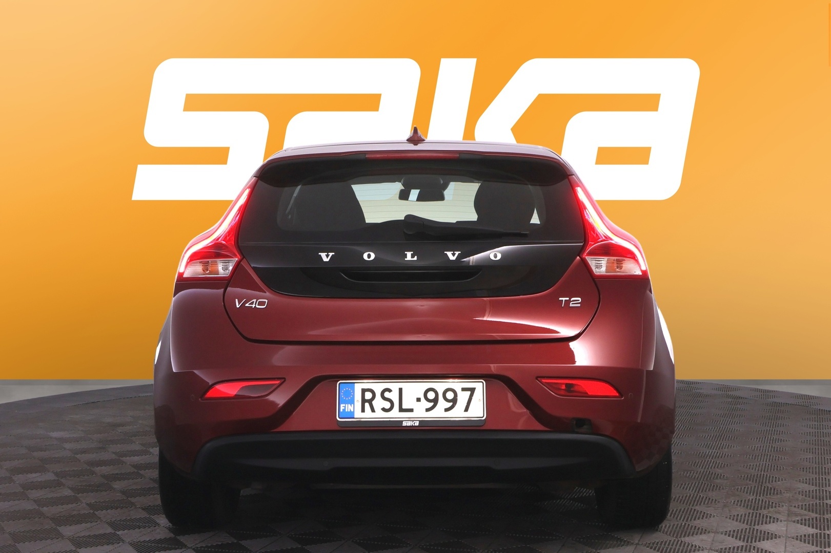 VOLVO V40 2017