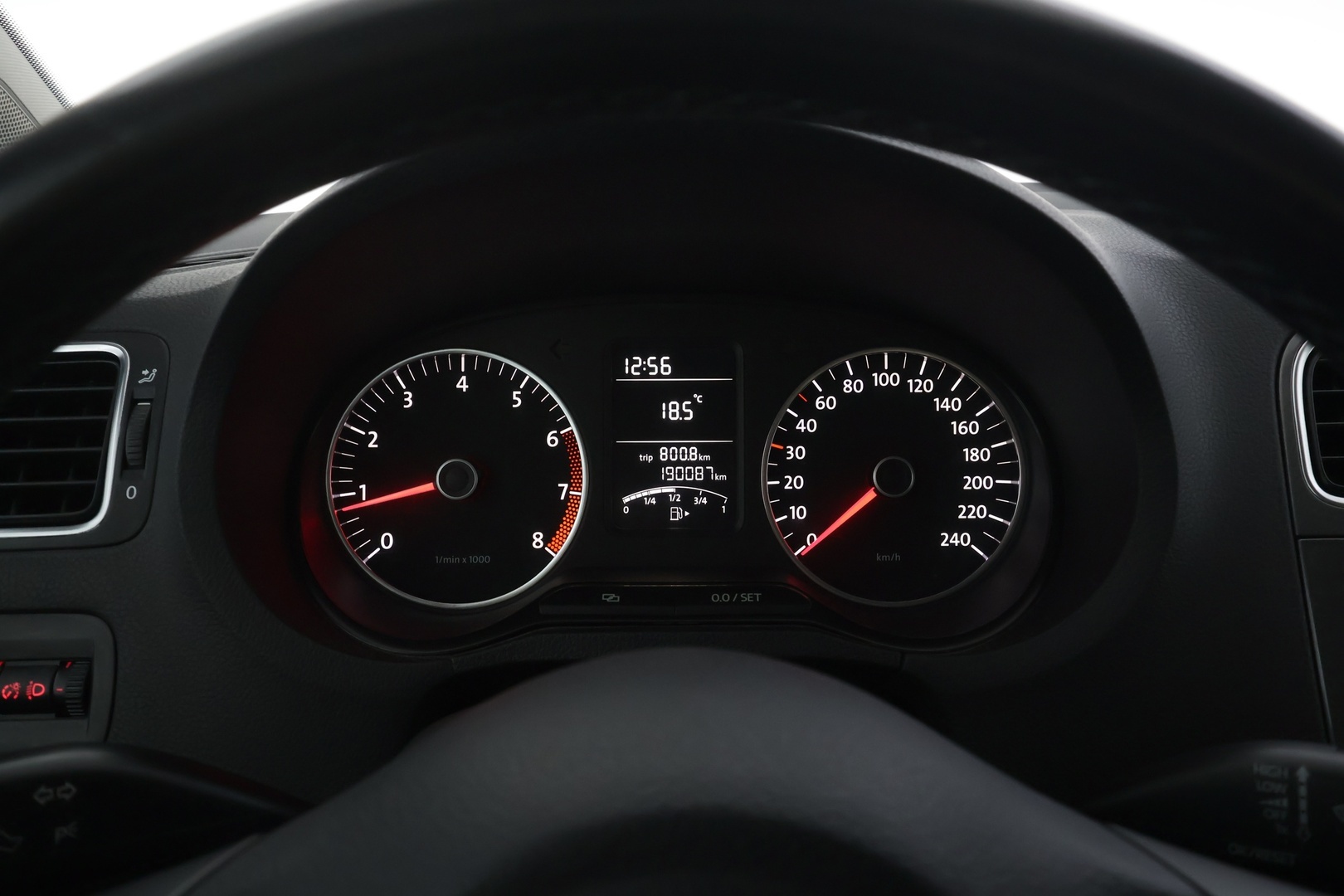 VOLKSWAGEN Polo 2010