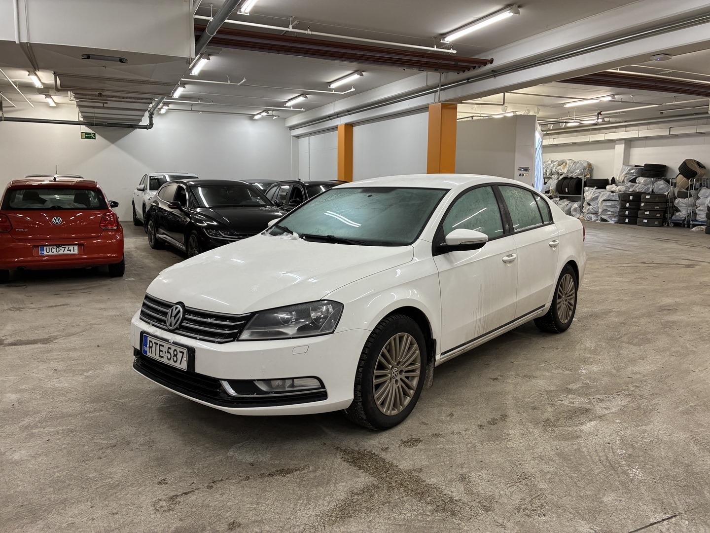VOLKSWAGEN Passat 2011