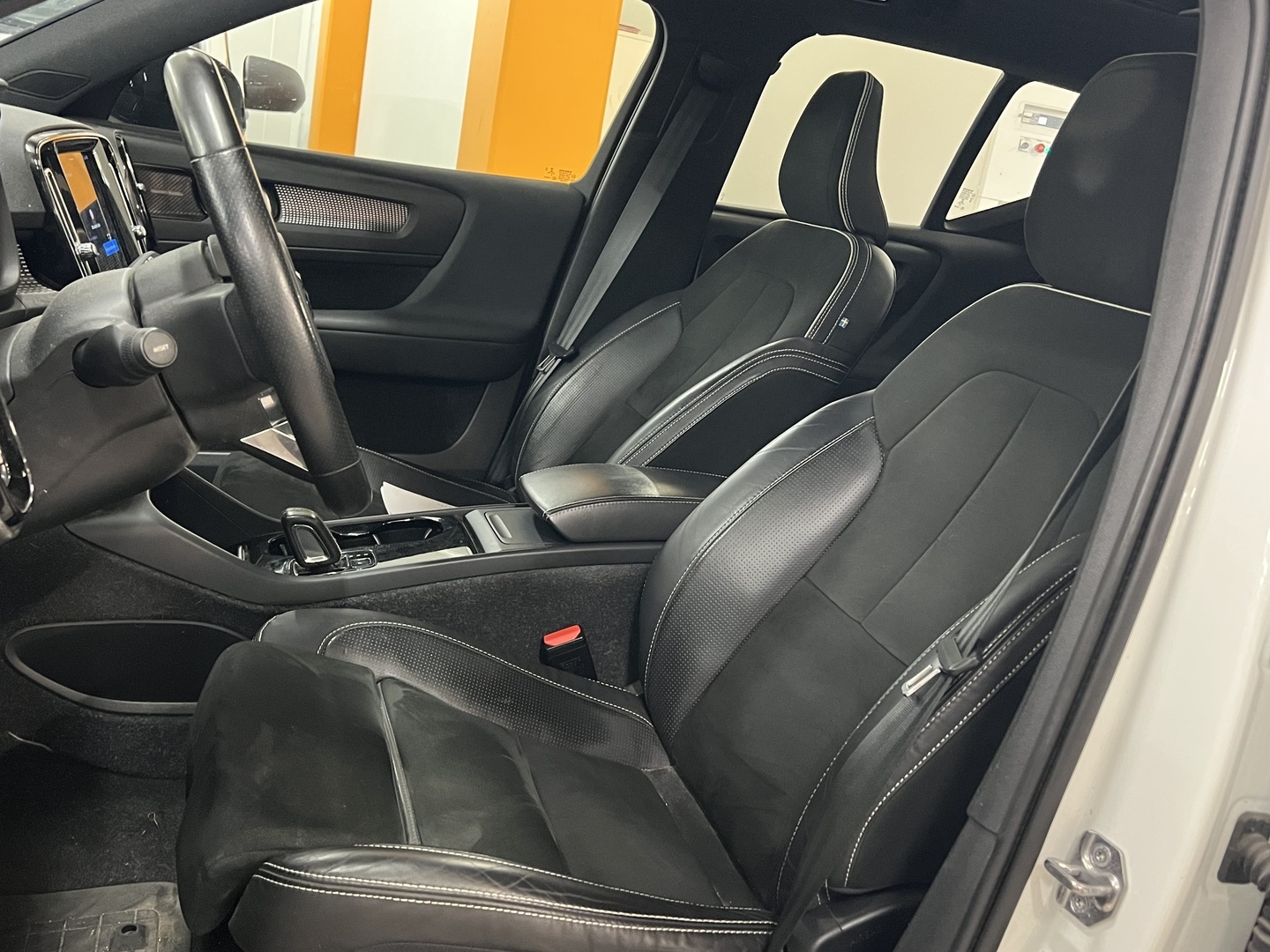 VOLVO XC40 2020