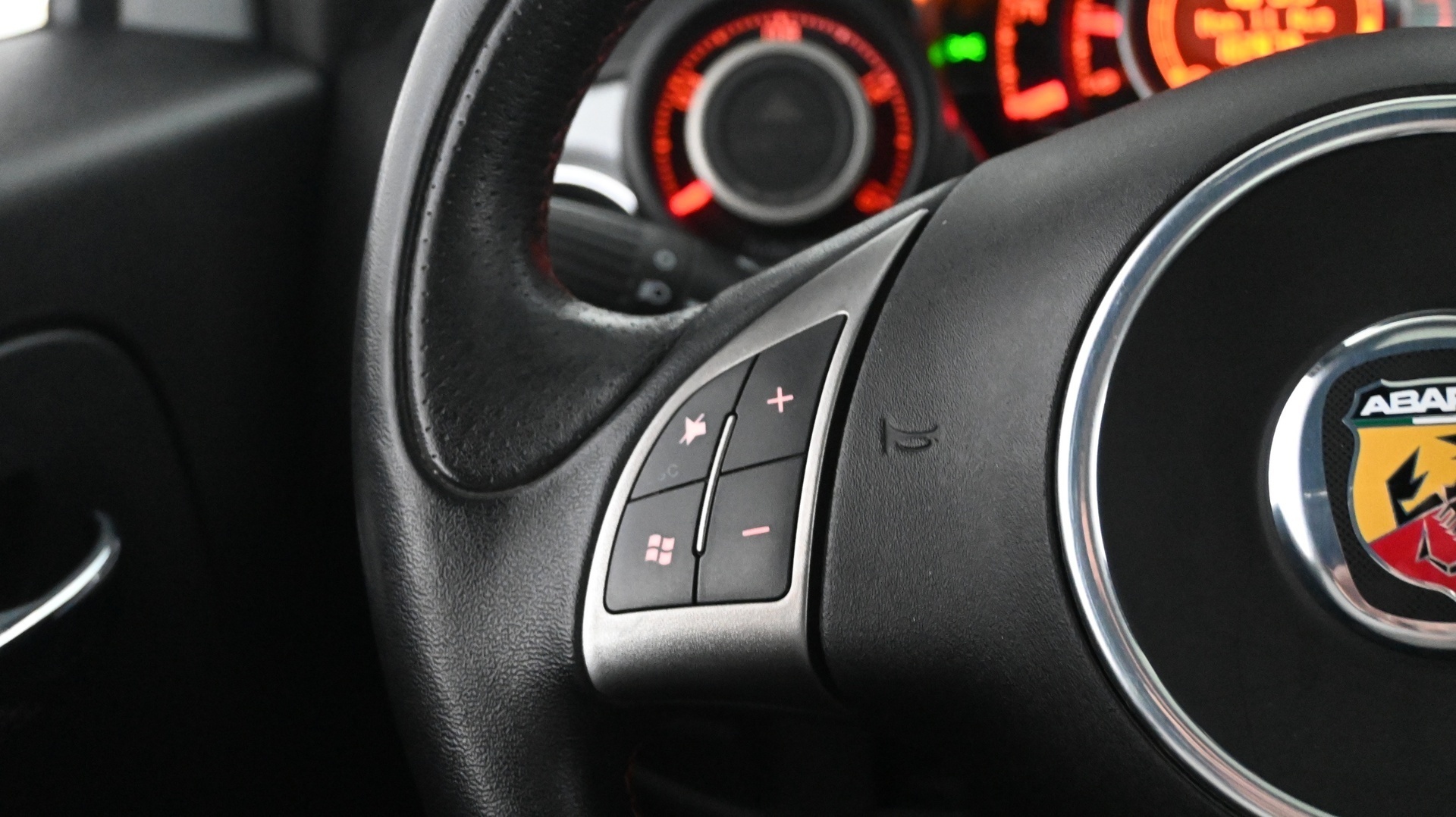 FIAT-ABARTH 500 2011