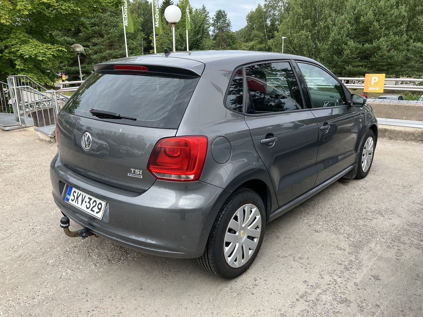 VOLKSWAGEN Polo 2013