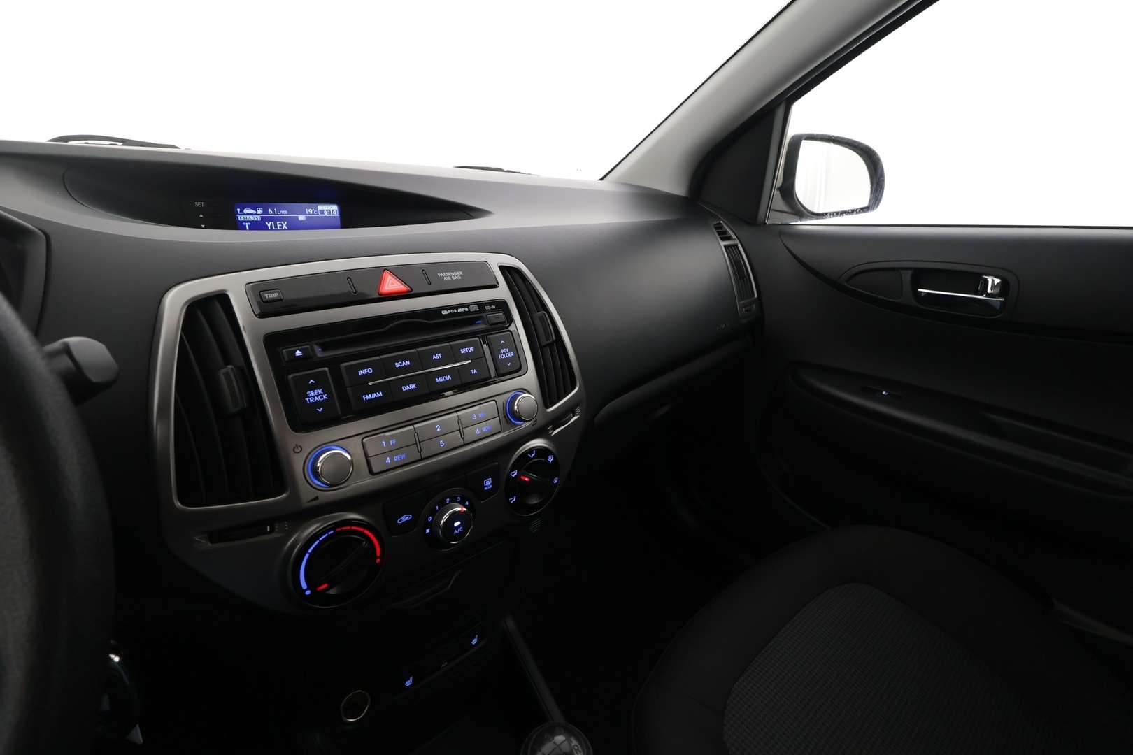 HYUNDAI I20 2014