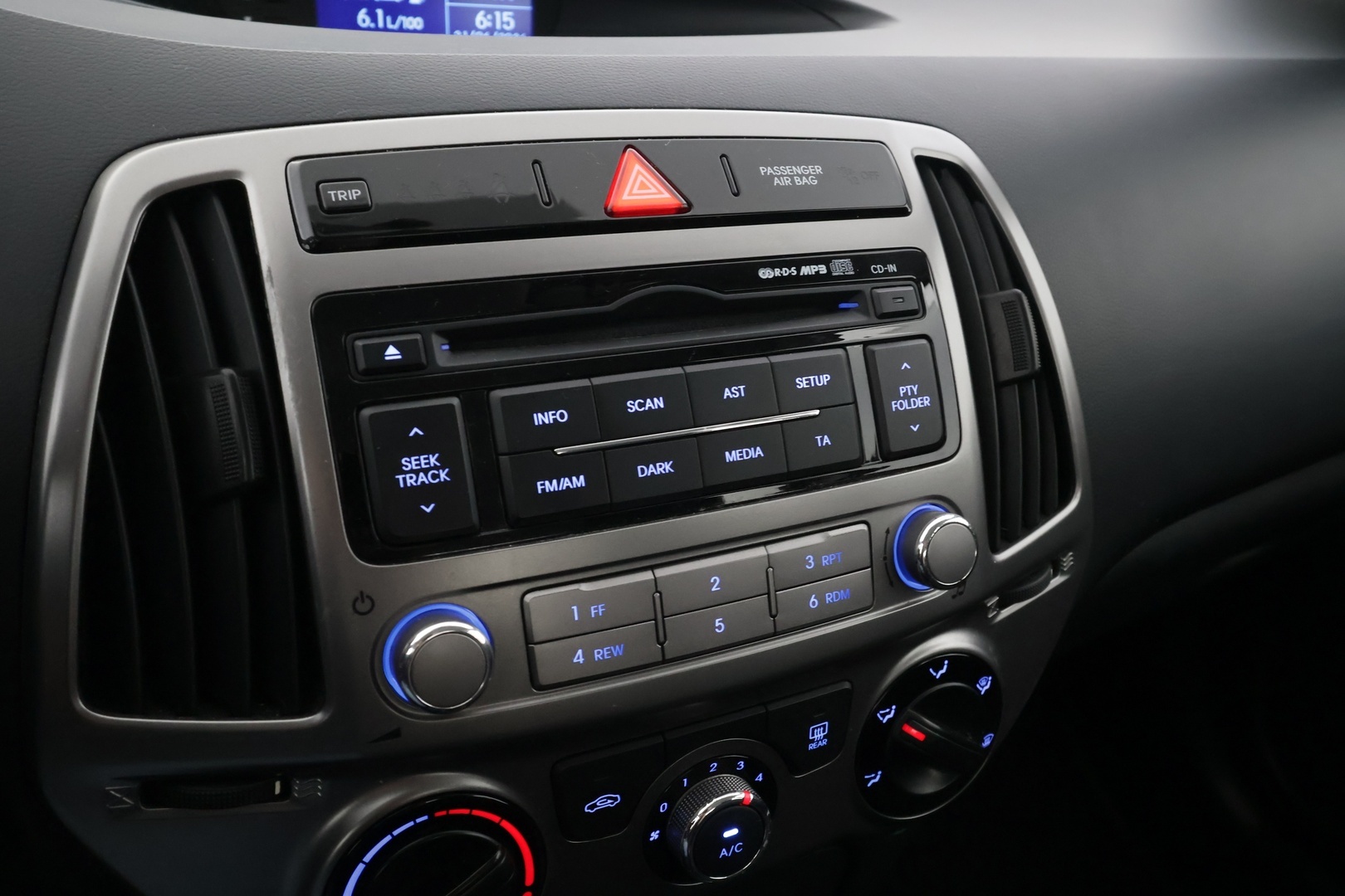 HYUNDAI I20 2014