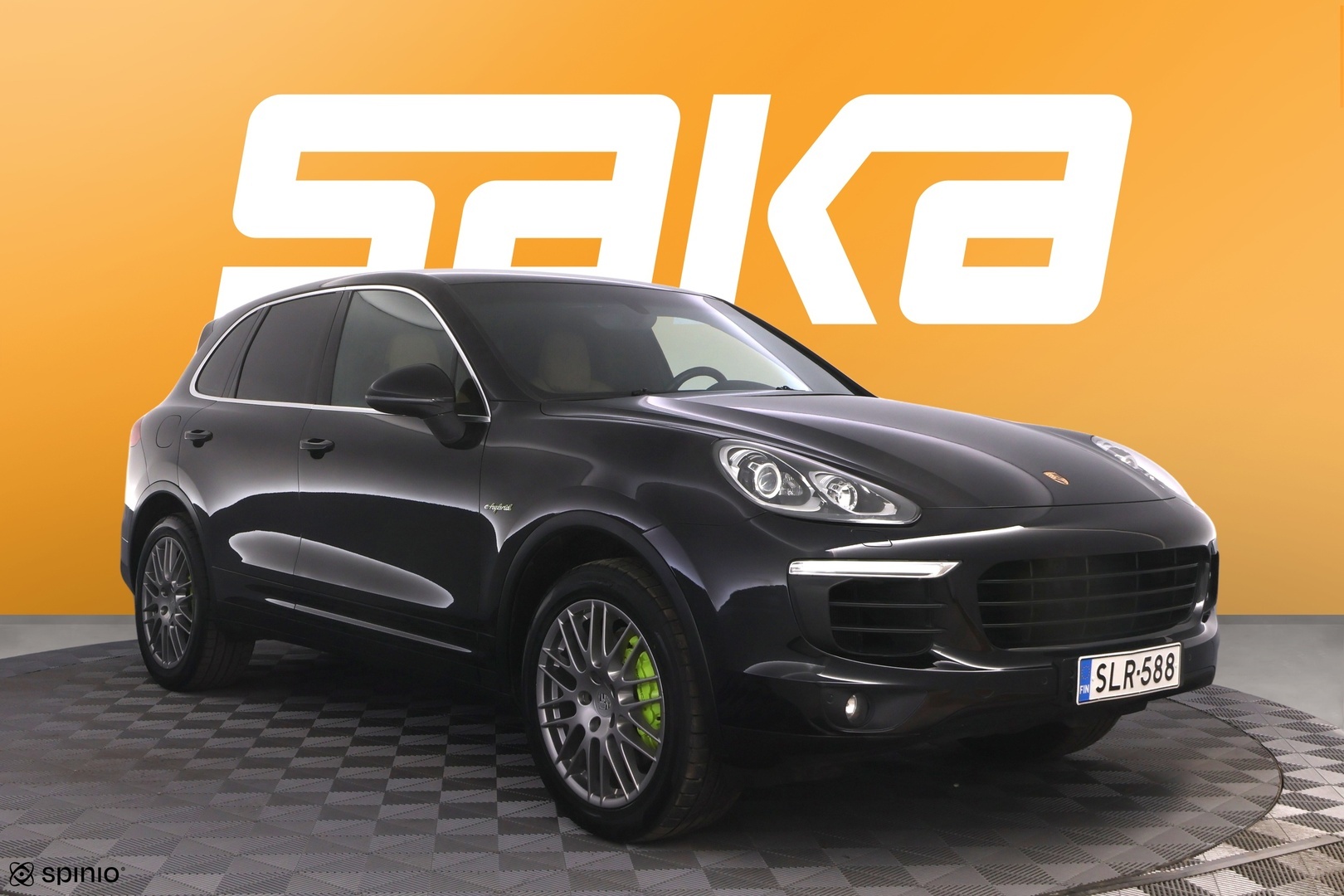 PORSCHE Cayenne 2015