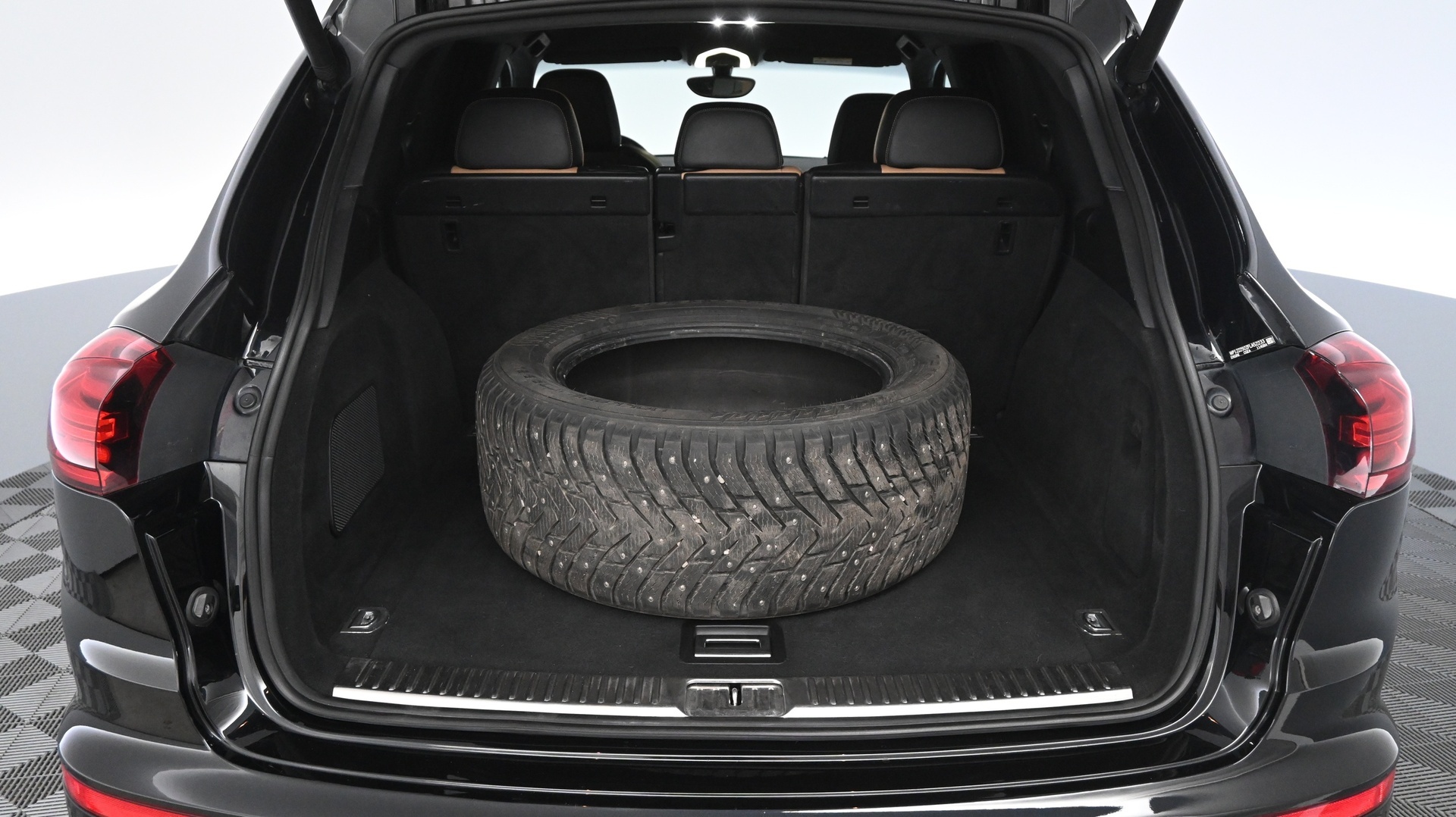 PORSCHE Cayenne 2015