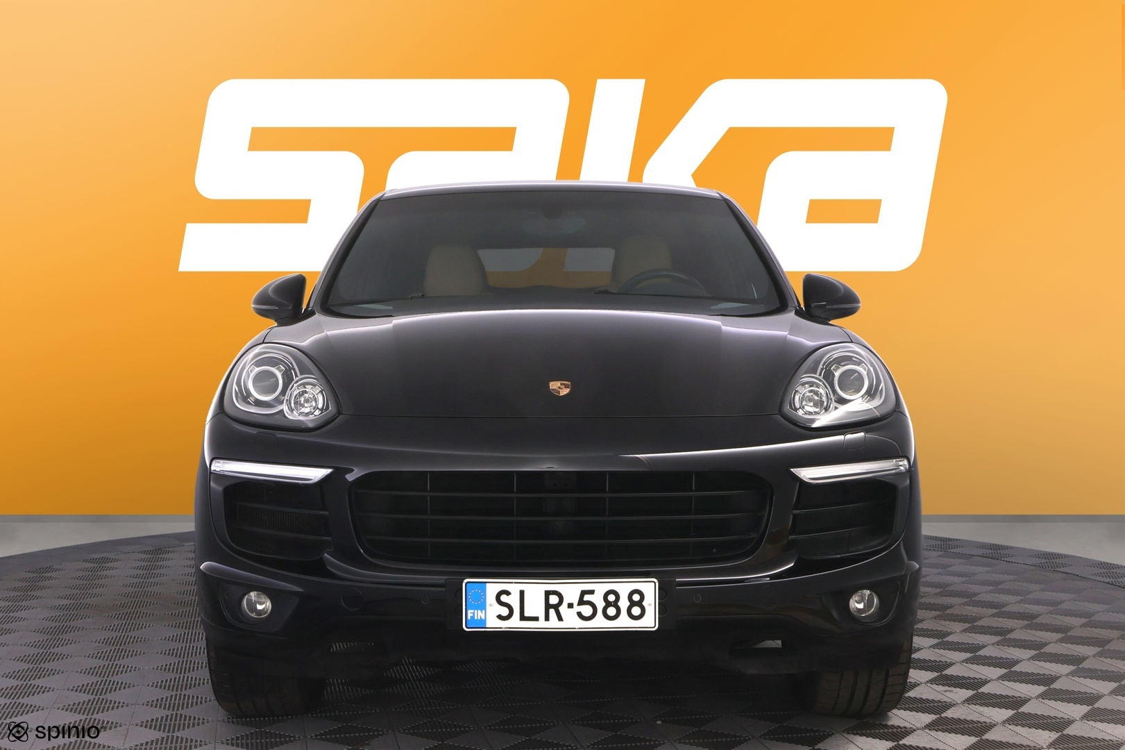 PORSCHE Cayenne 2015