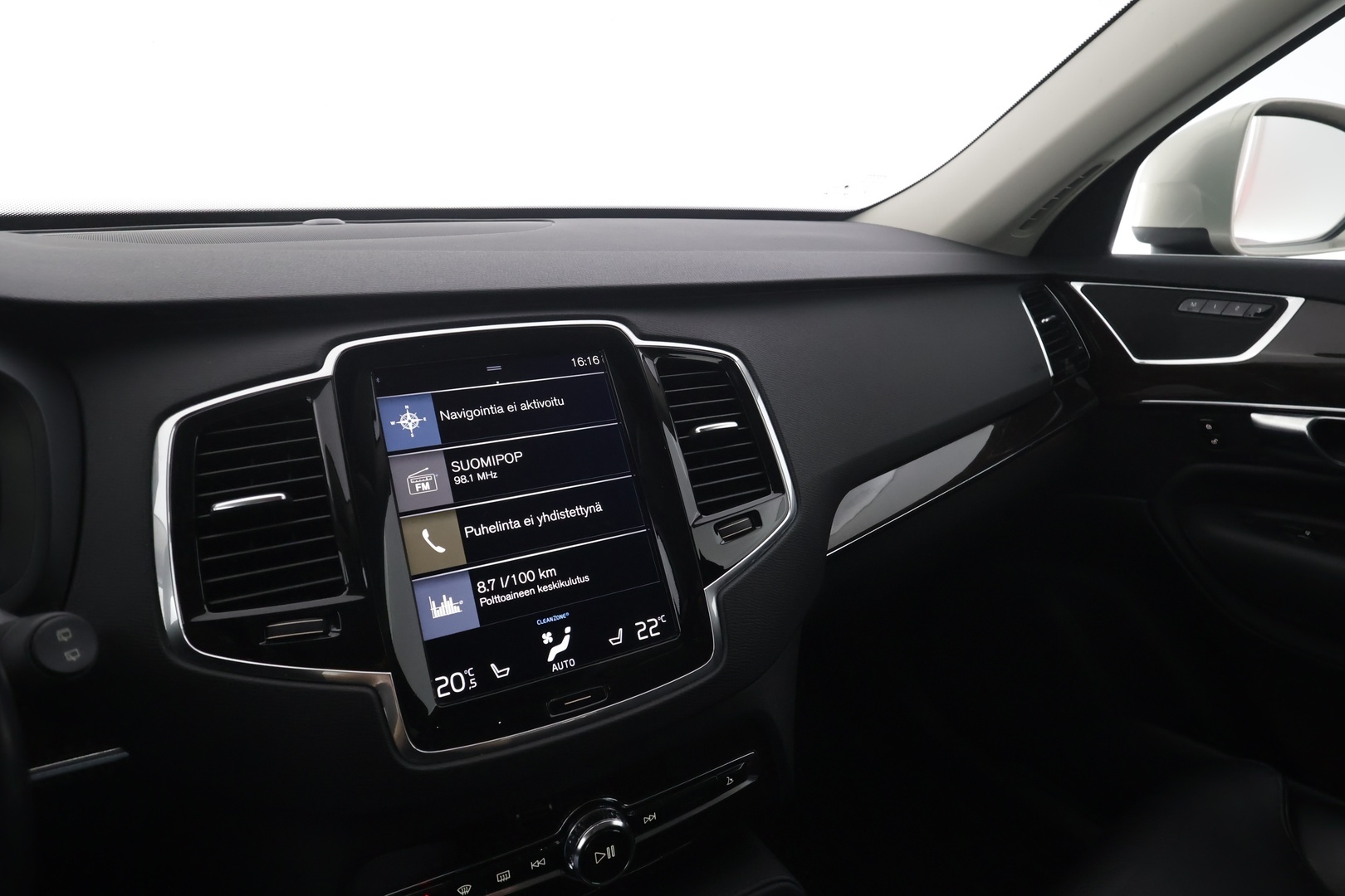 VOLVO XC90 2017