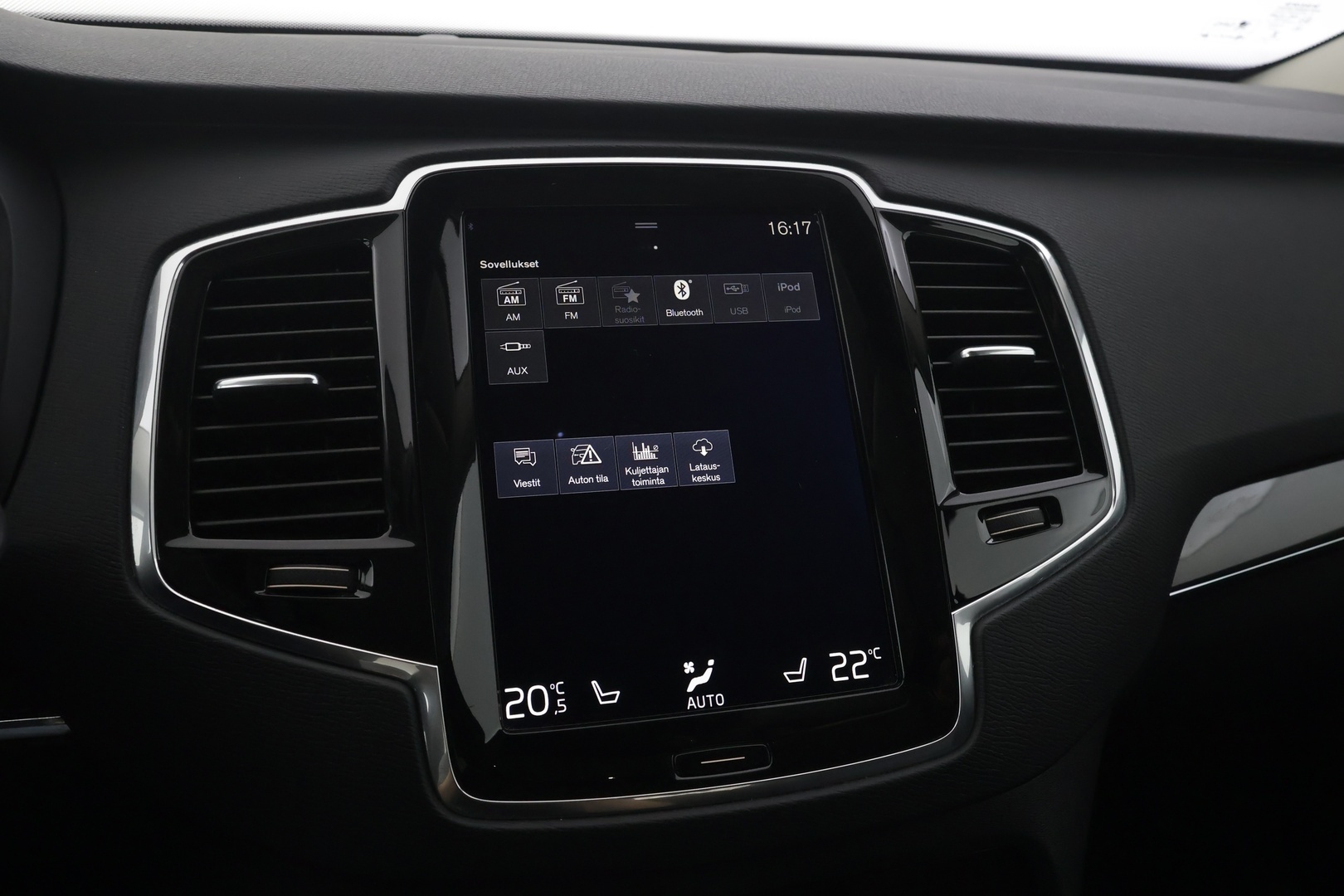 VOLVO XC90 2017