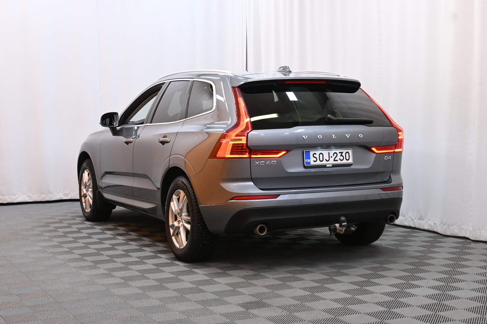 VOLVO XC60 2019