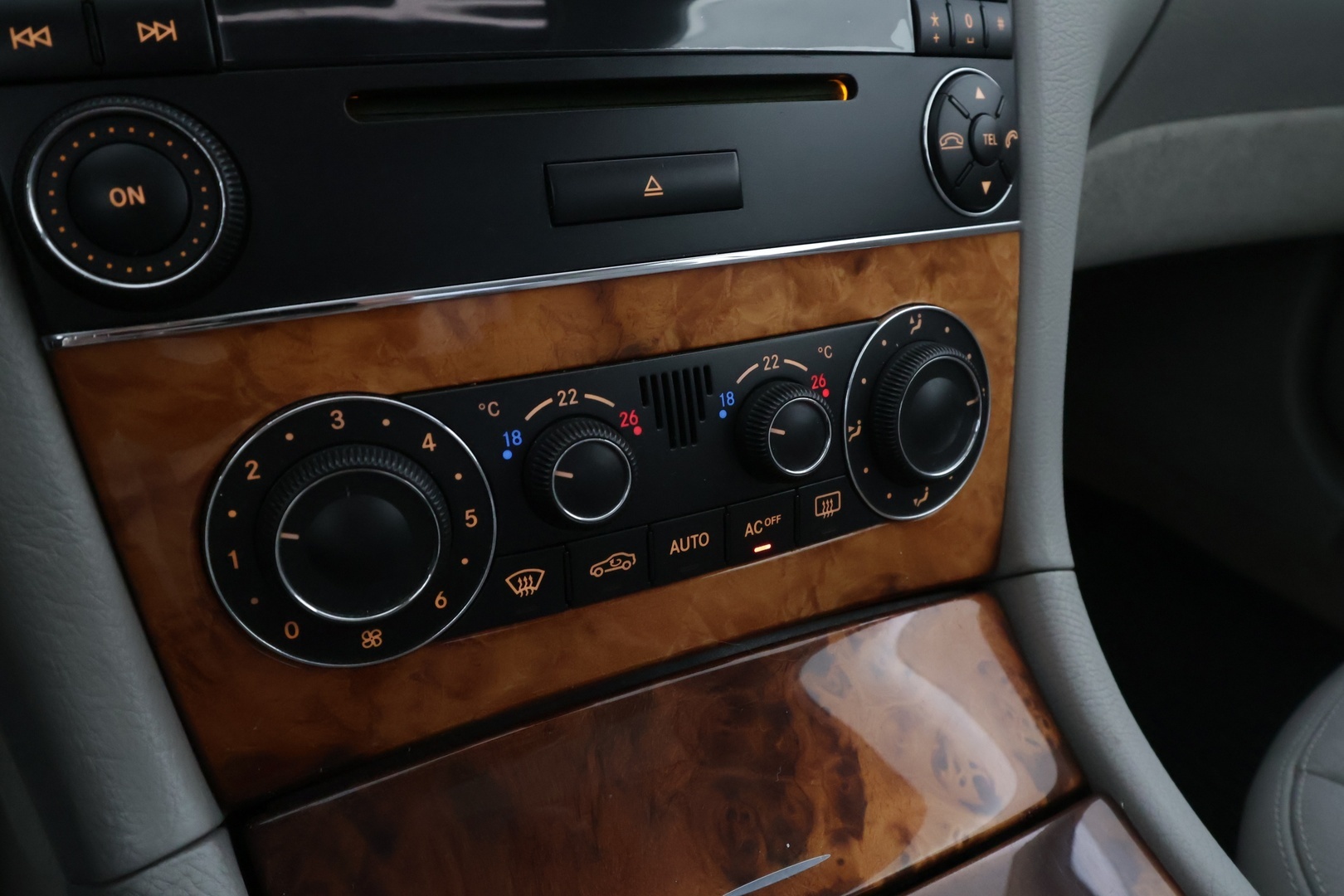 MERCEDES-BENZ CLK 2006