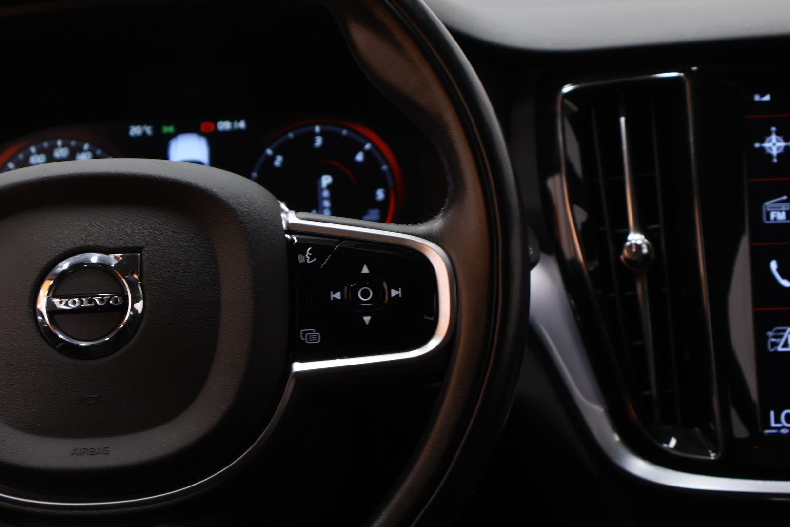 VOLVO V60 Cross Country 2019