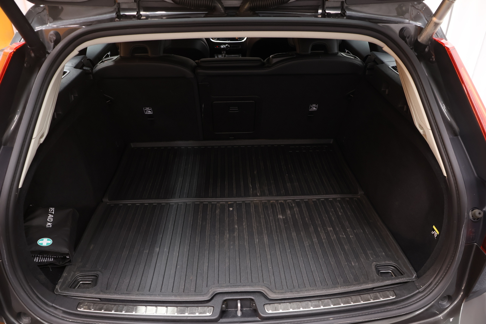 VOLVO V60 Cross Country 2019