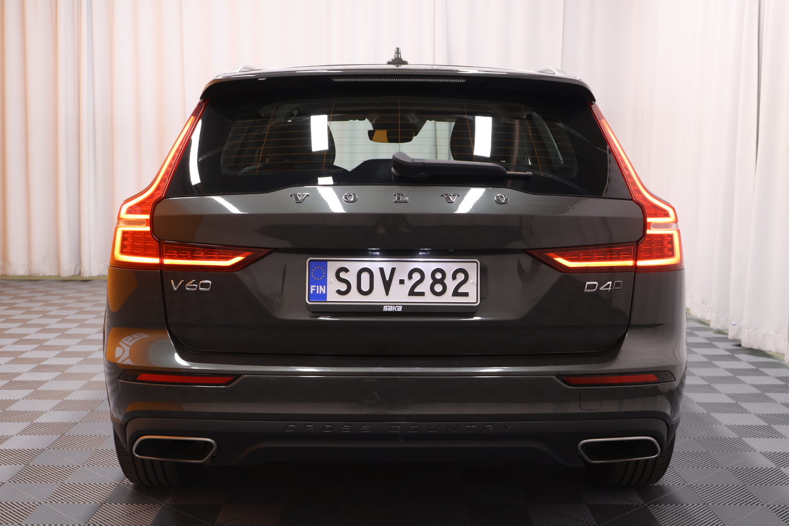 VOLVO V60 Cross Country 2019