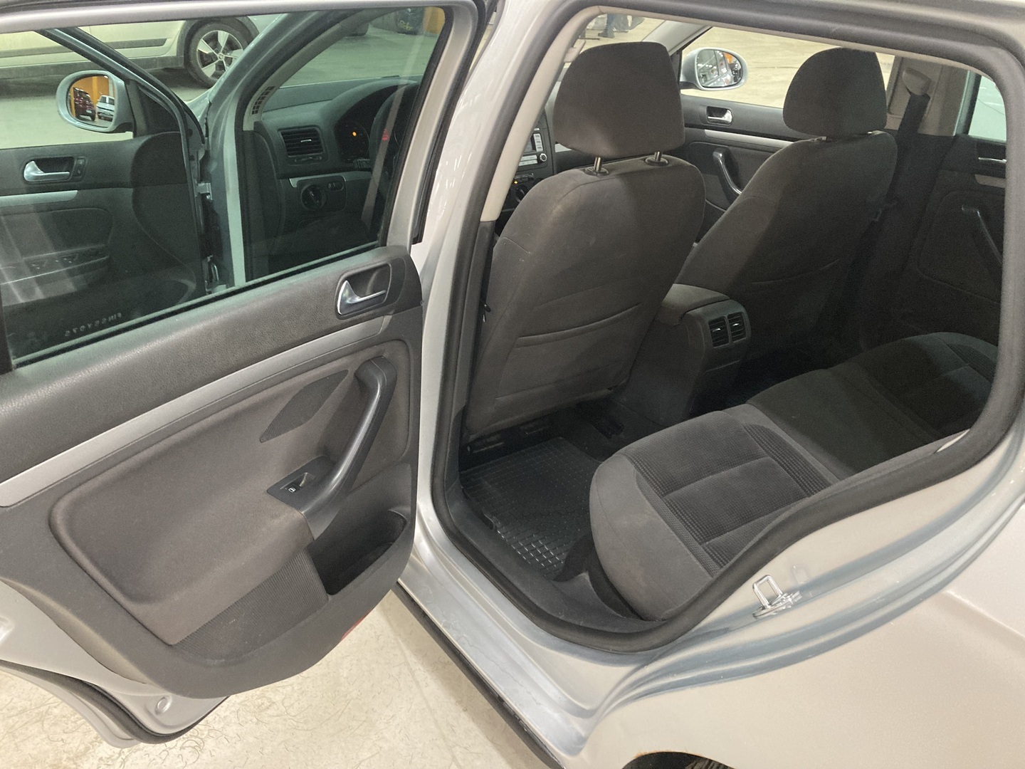 VOLKSWAGEN Golf 2008