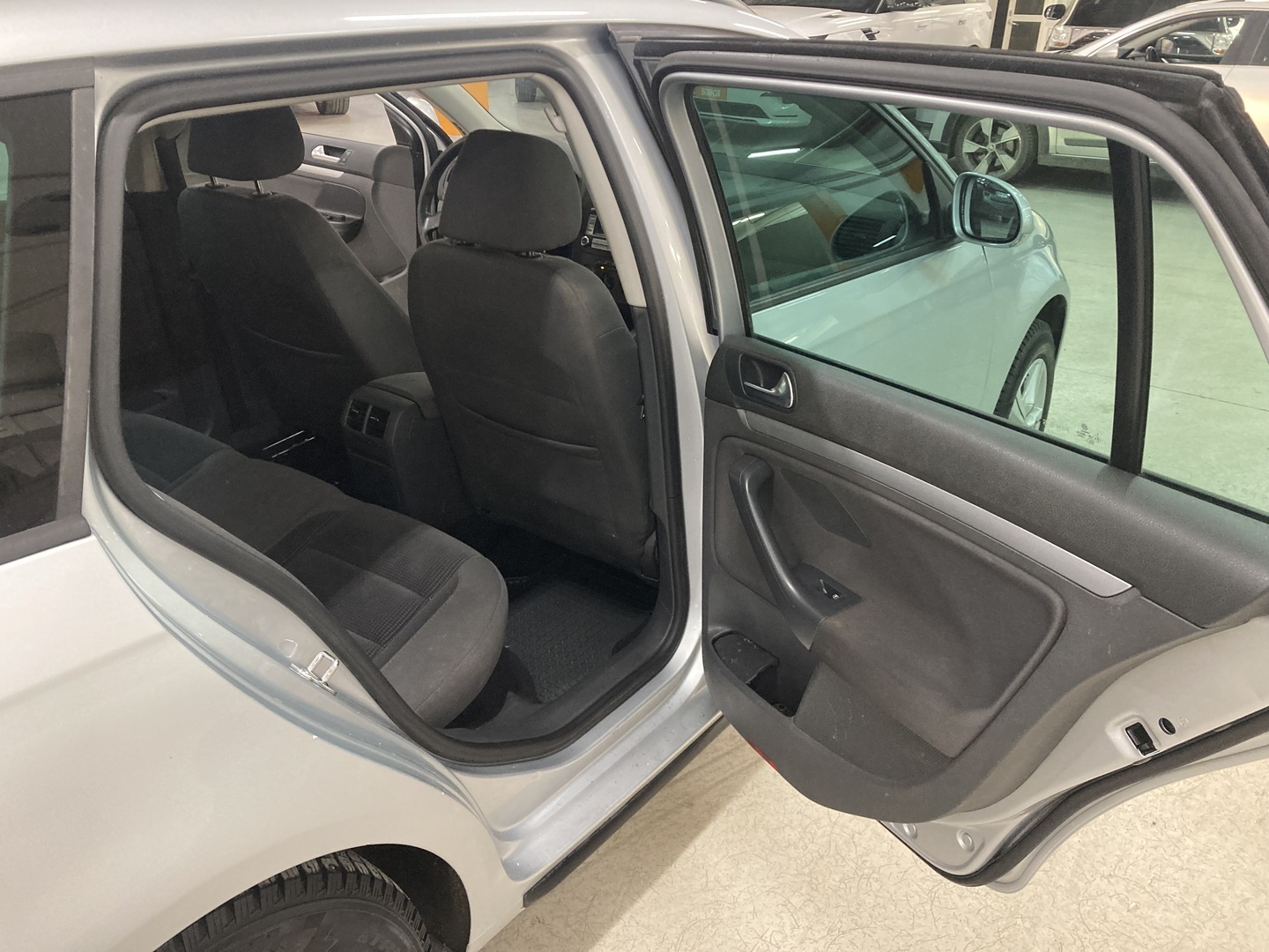 VOLKSWAGEN Golf 2008