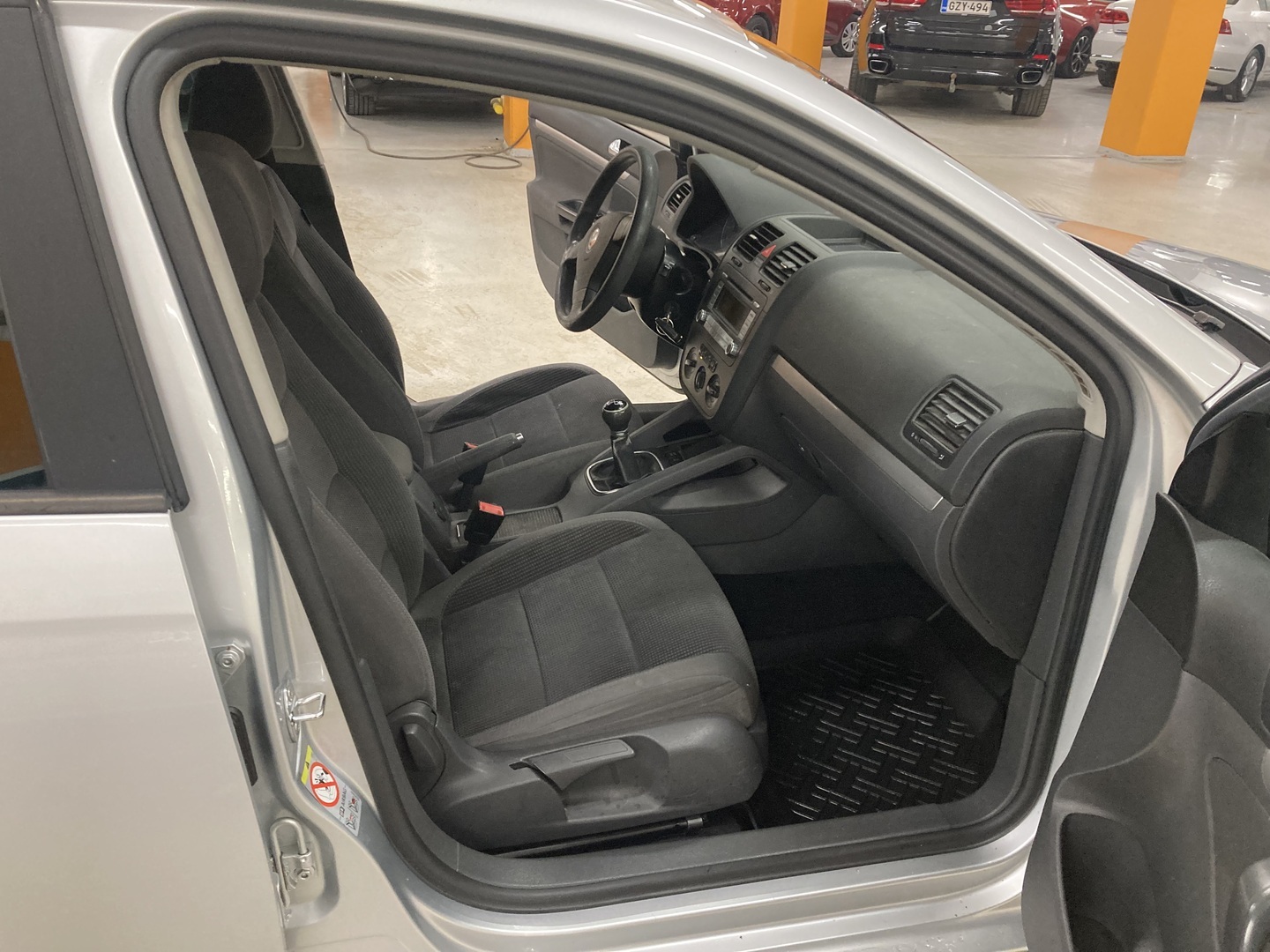 VOLKSWAGEN Golf 2008