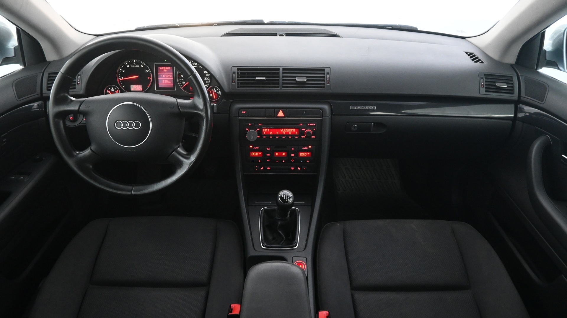 AUDI A4 2005