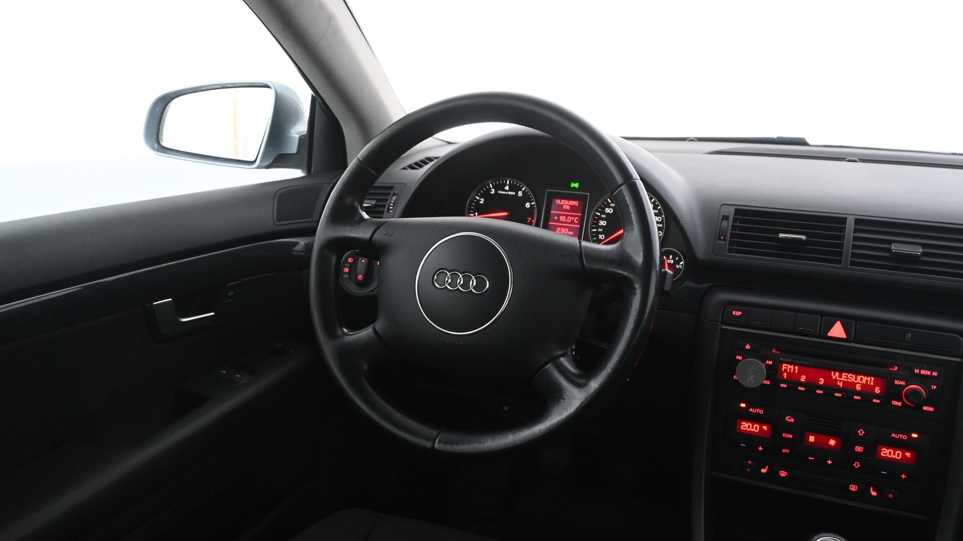 AUDI A4 2005