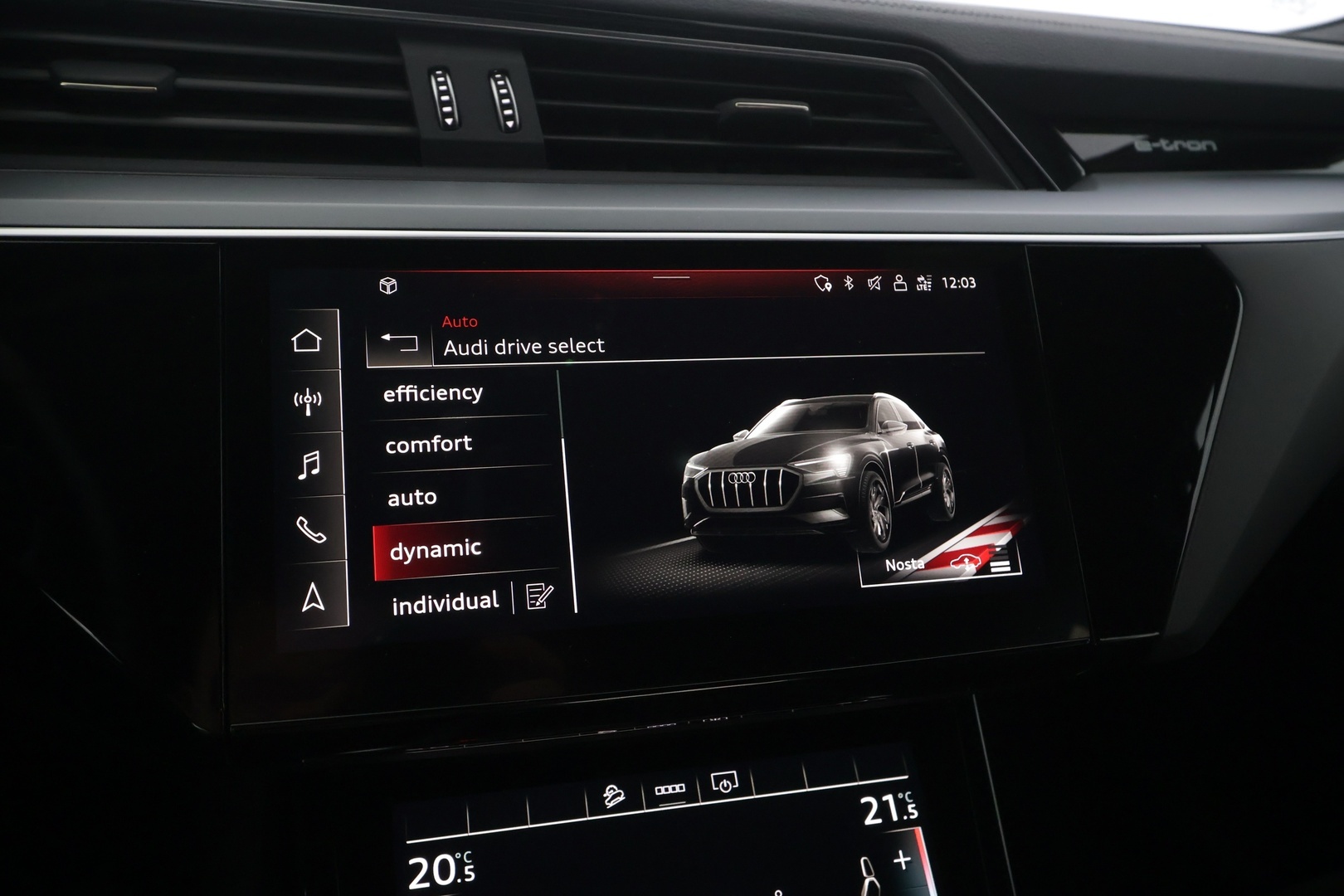 AUDI e-tron 2021