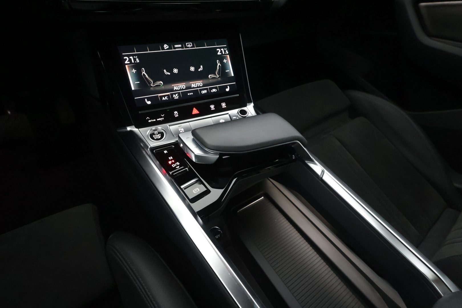 AUDI e-tron 2021